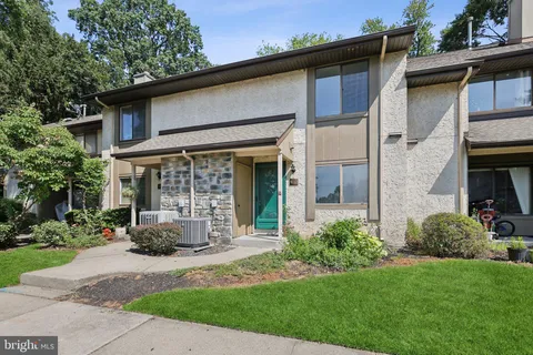 182 Hampshire Drive, Plainsboro, NJ 08536 - MLS#: NJMX2010108