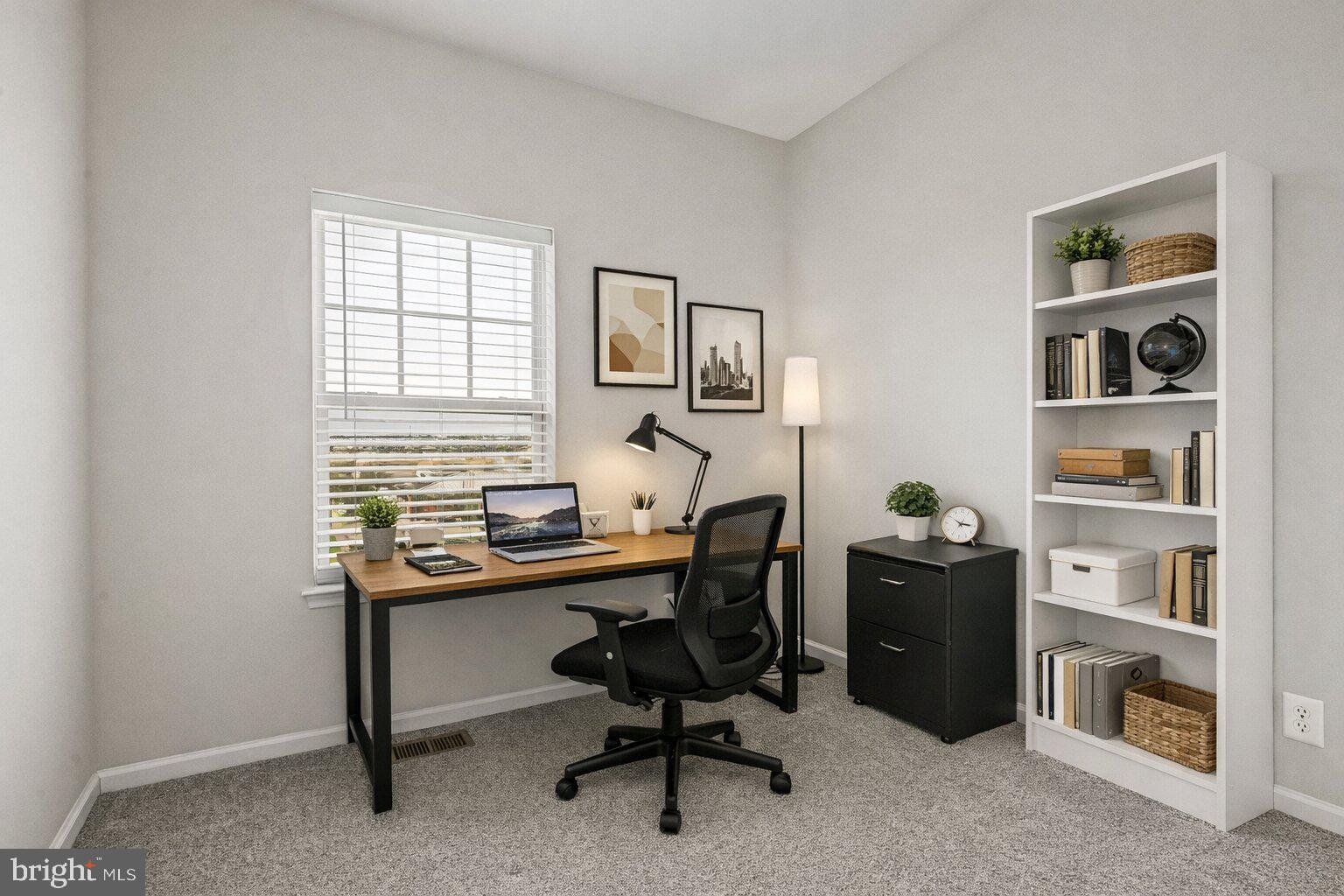 POTOMAC STATION MARKETPLACE - Residential