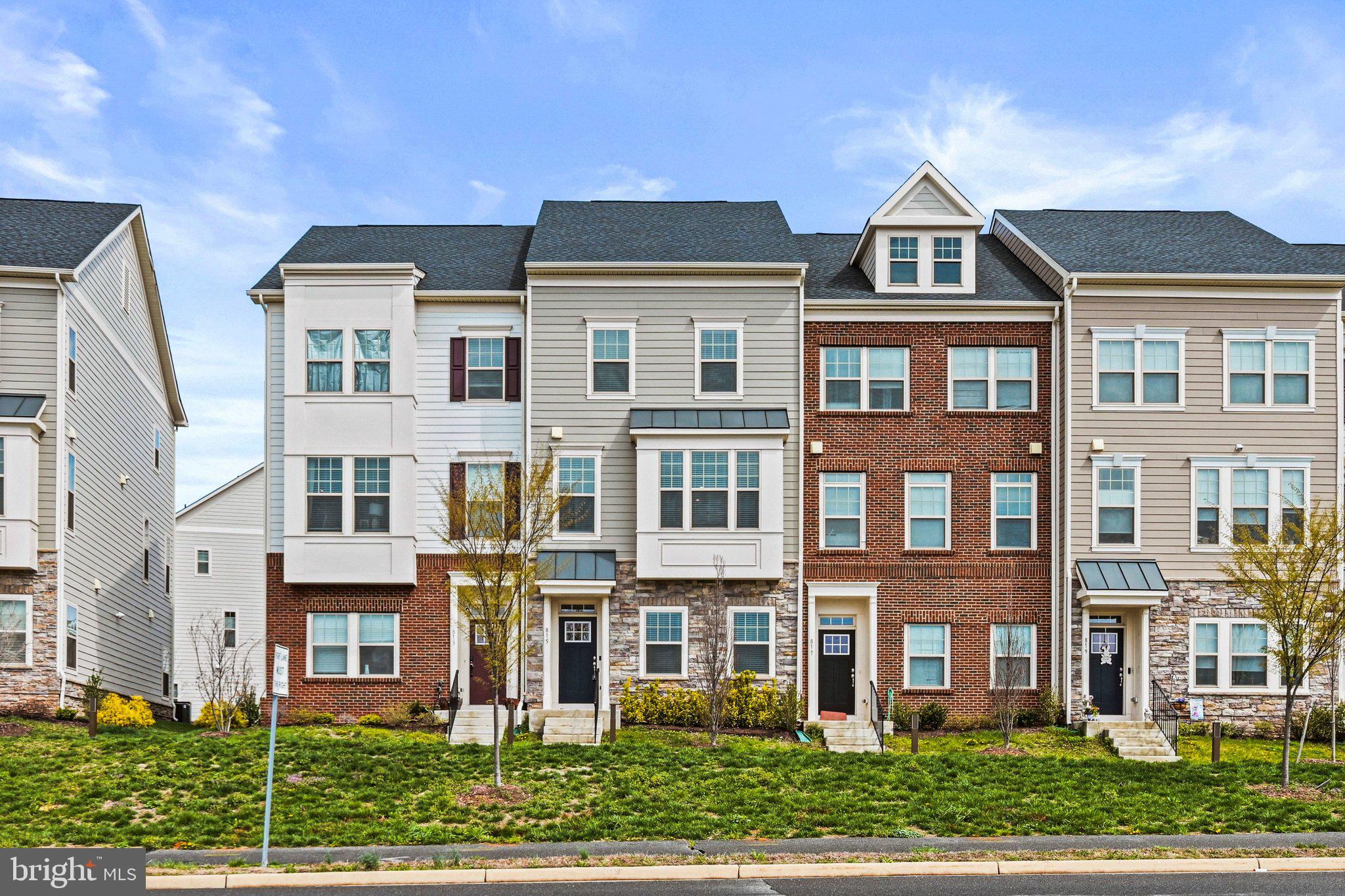POTOMAC STATION MARKETPLACE - Residential