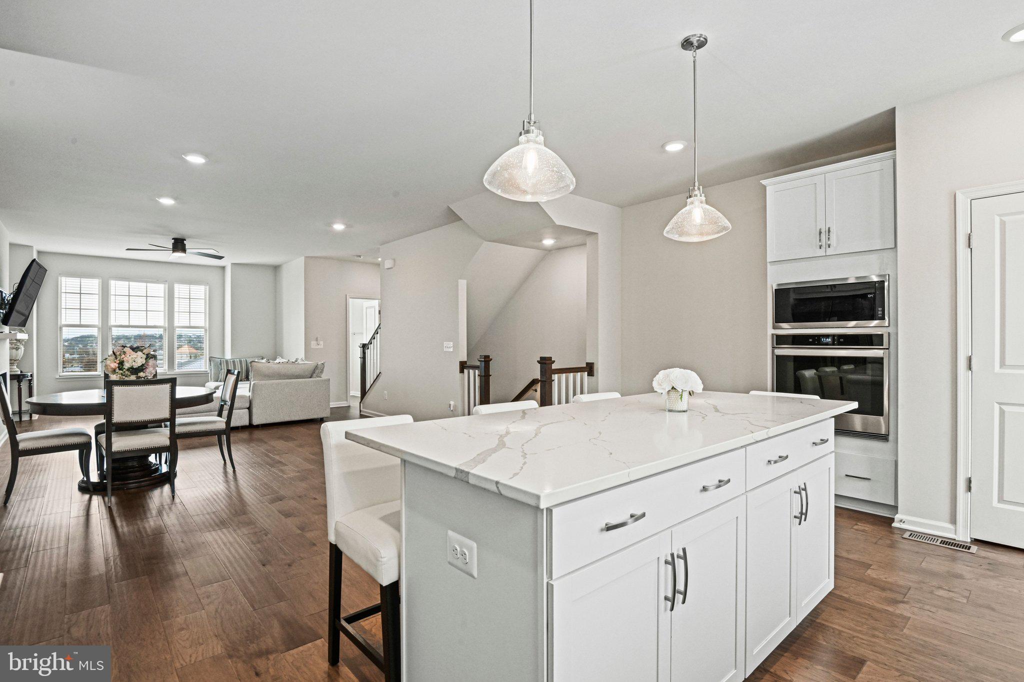 POTOMAC STATION MARKETPLACE - Residential