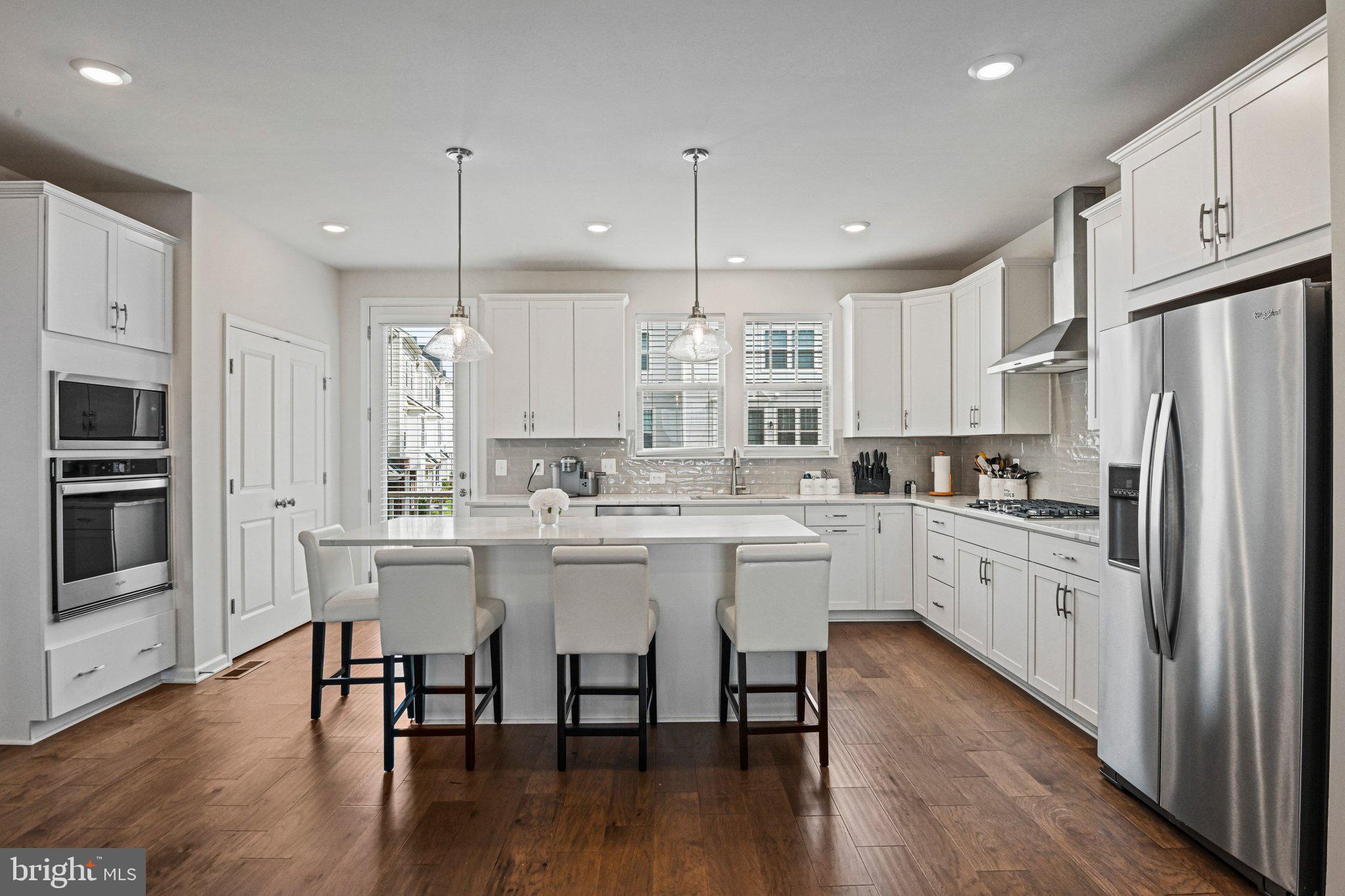 POTOMAC STATION MARKETPLACE - Residential