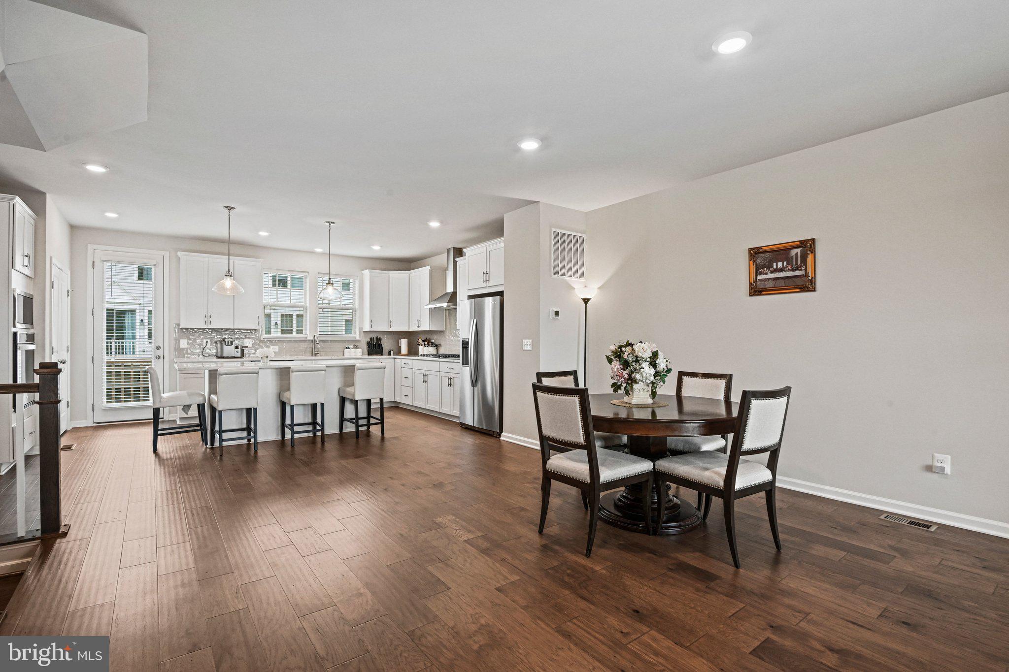 POTOMAC STATION MARKETPLACE - Residential