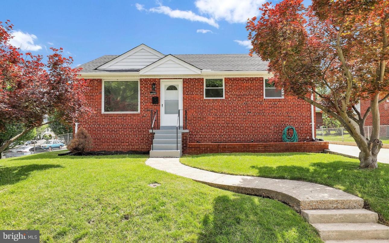 ADELPHI HILLS - Residential Lease