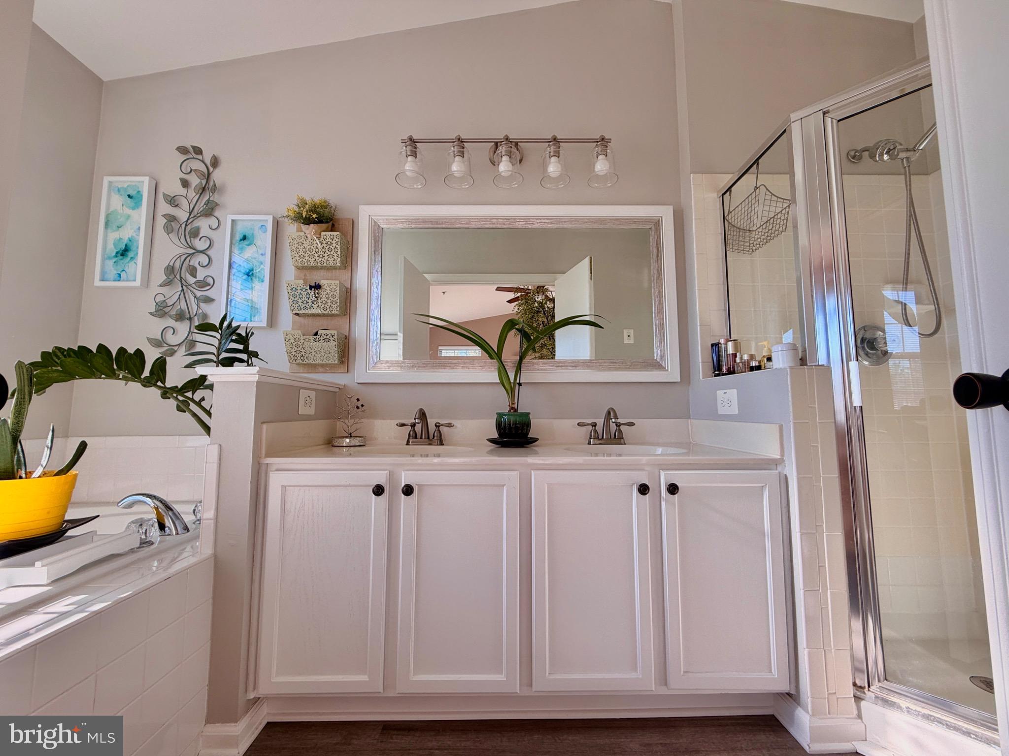 WELLINGTON TRACE - Residential