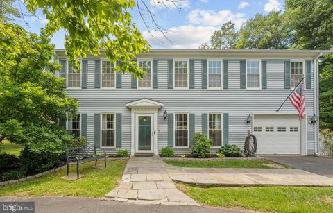 Photo of 8520 Abell Way, WALDORF, MD 20603 (MLS # MDCH2055258)