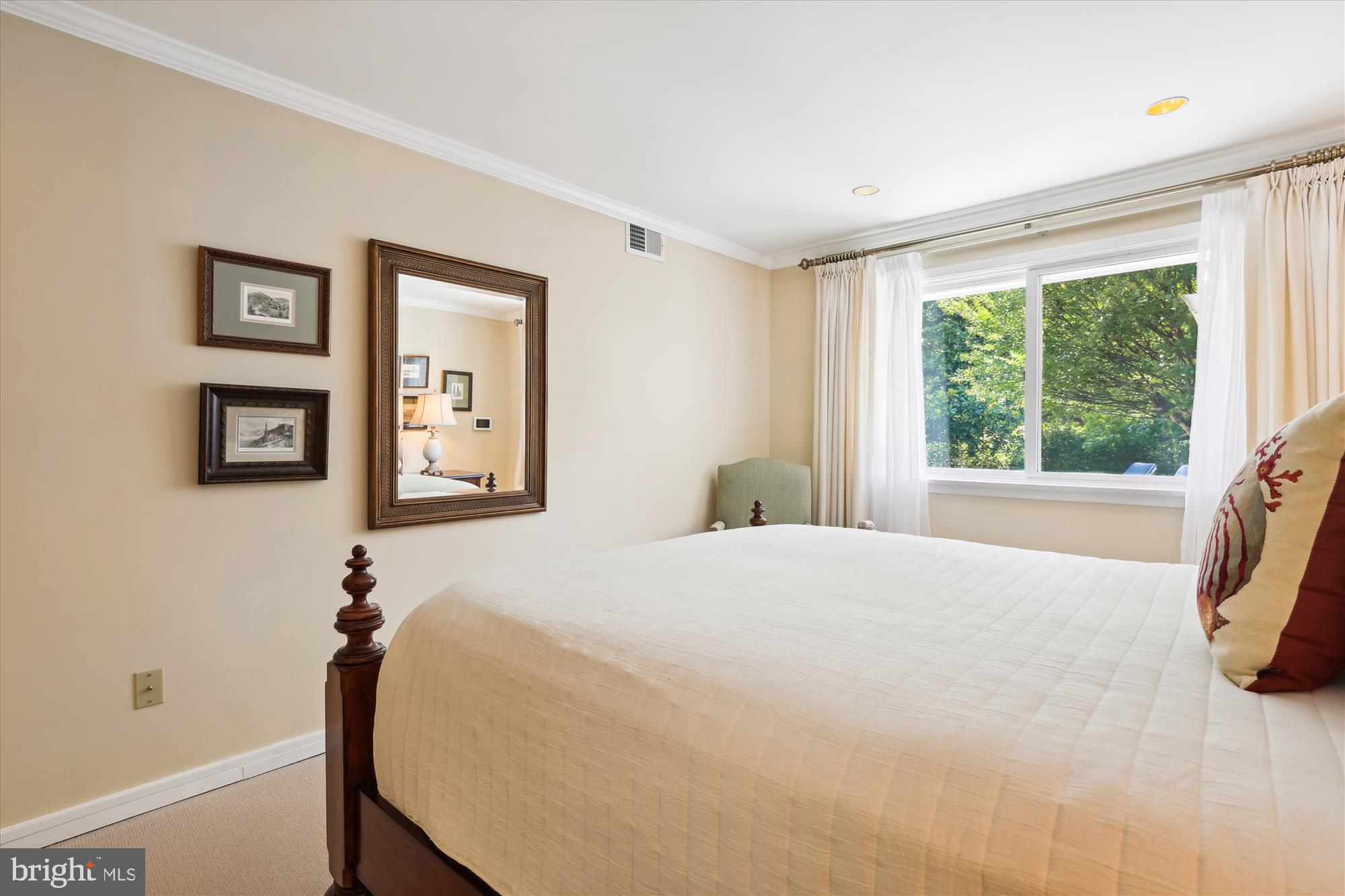 WELLINGTON - Residential