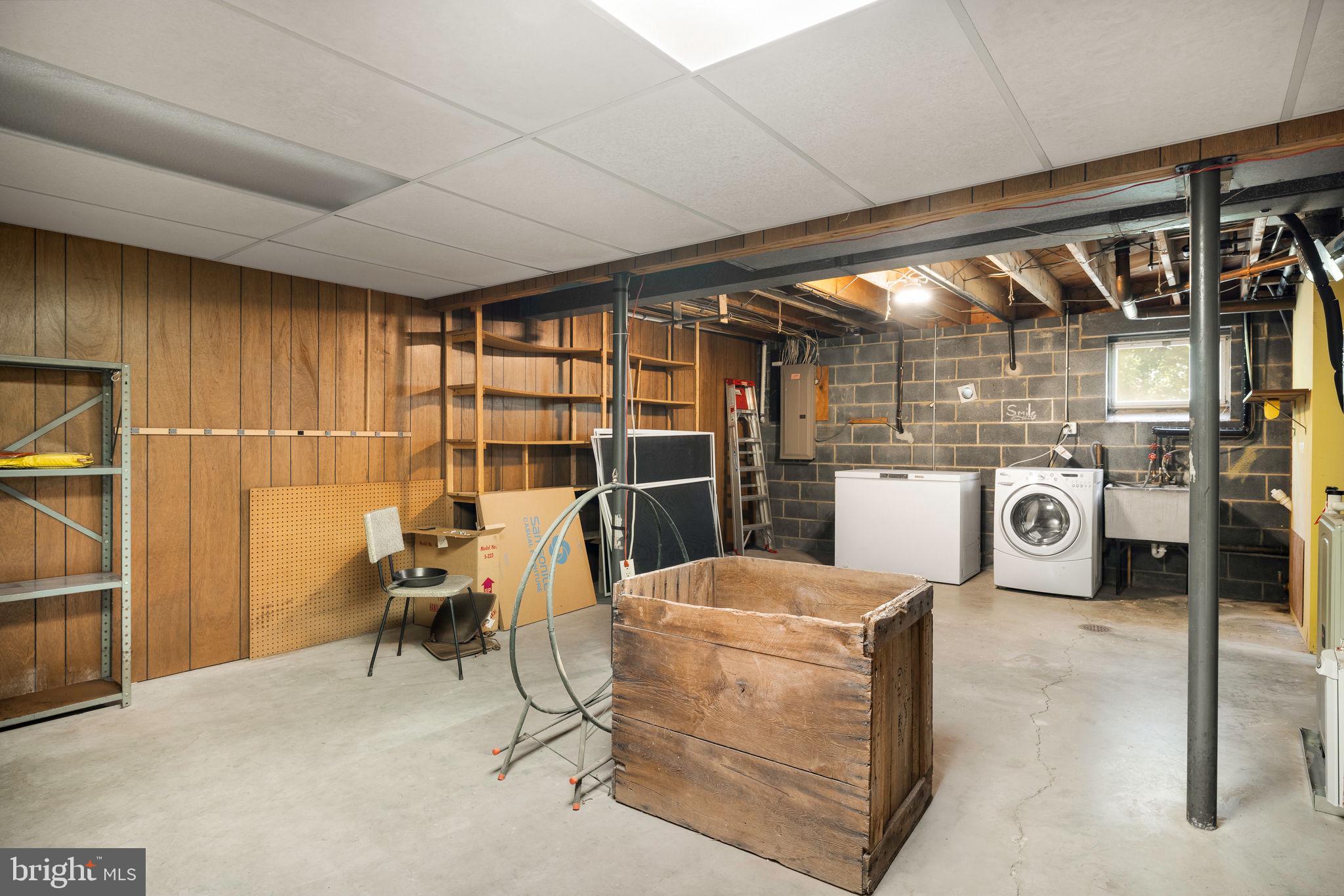 ROLLING FIELDS - Residential