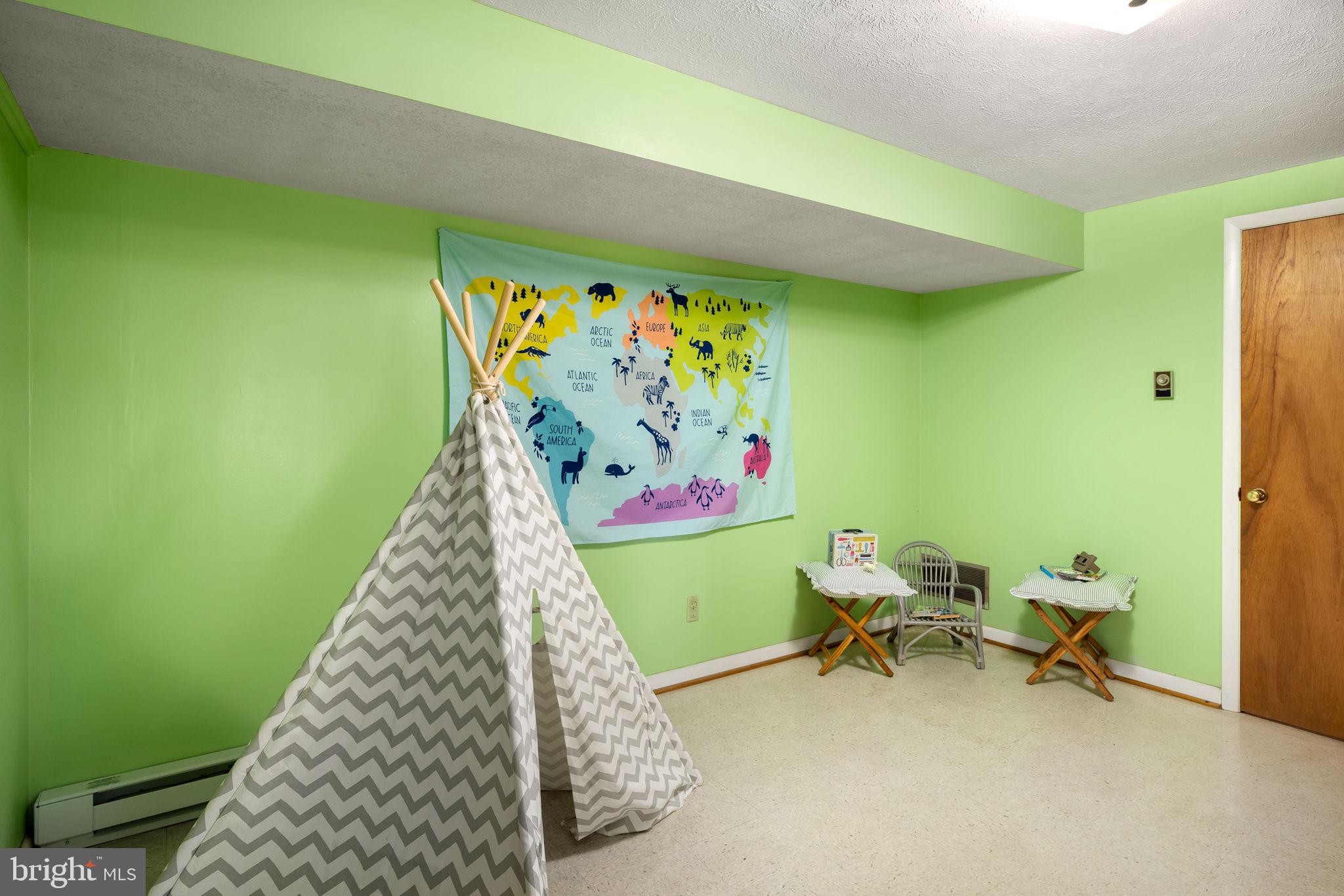 ROLLING FIELDS - Residential