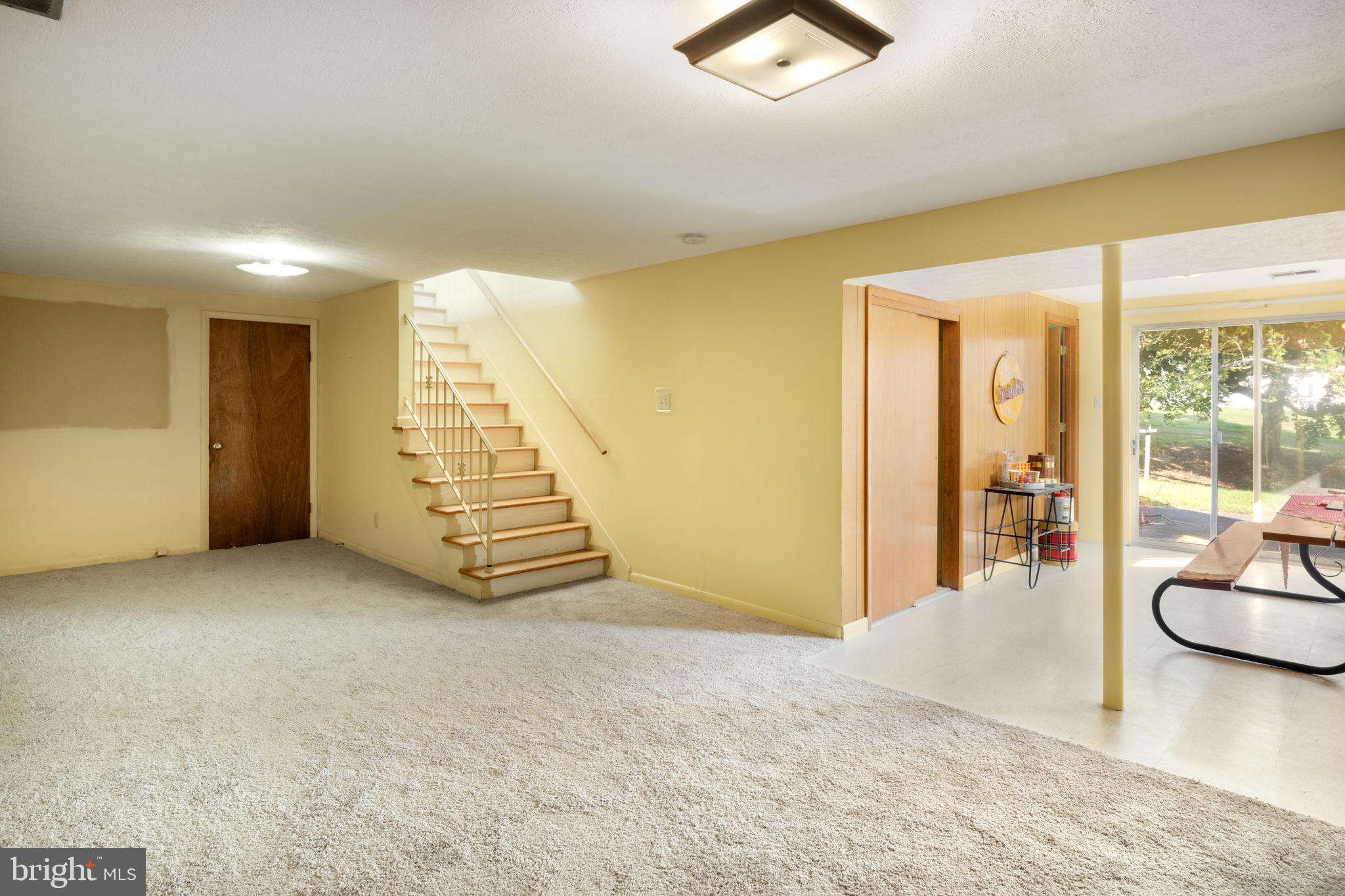 ROLLING FIELDS - Residential