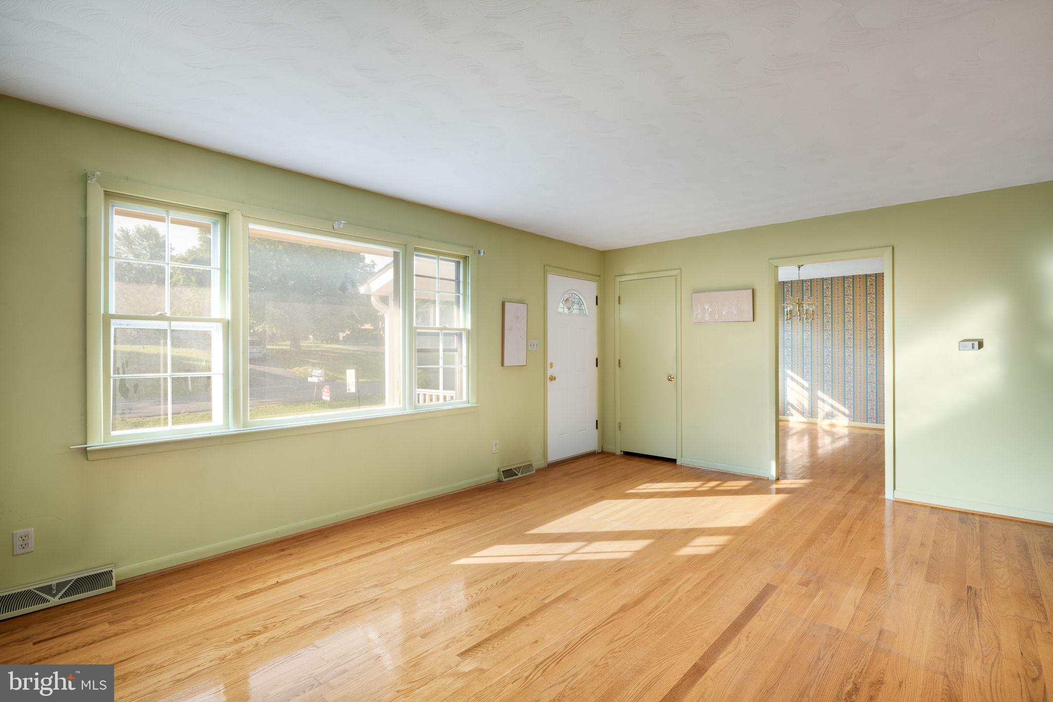 ROLLING FIELDS - Residential