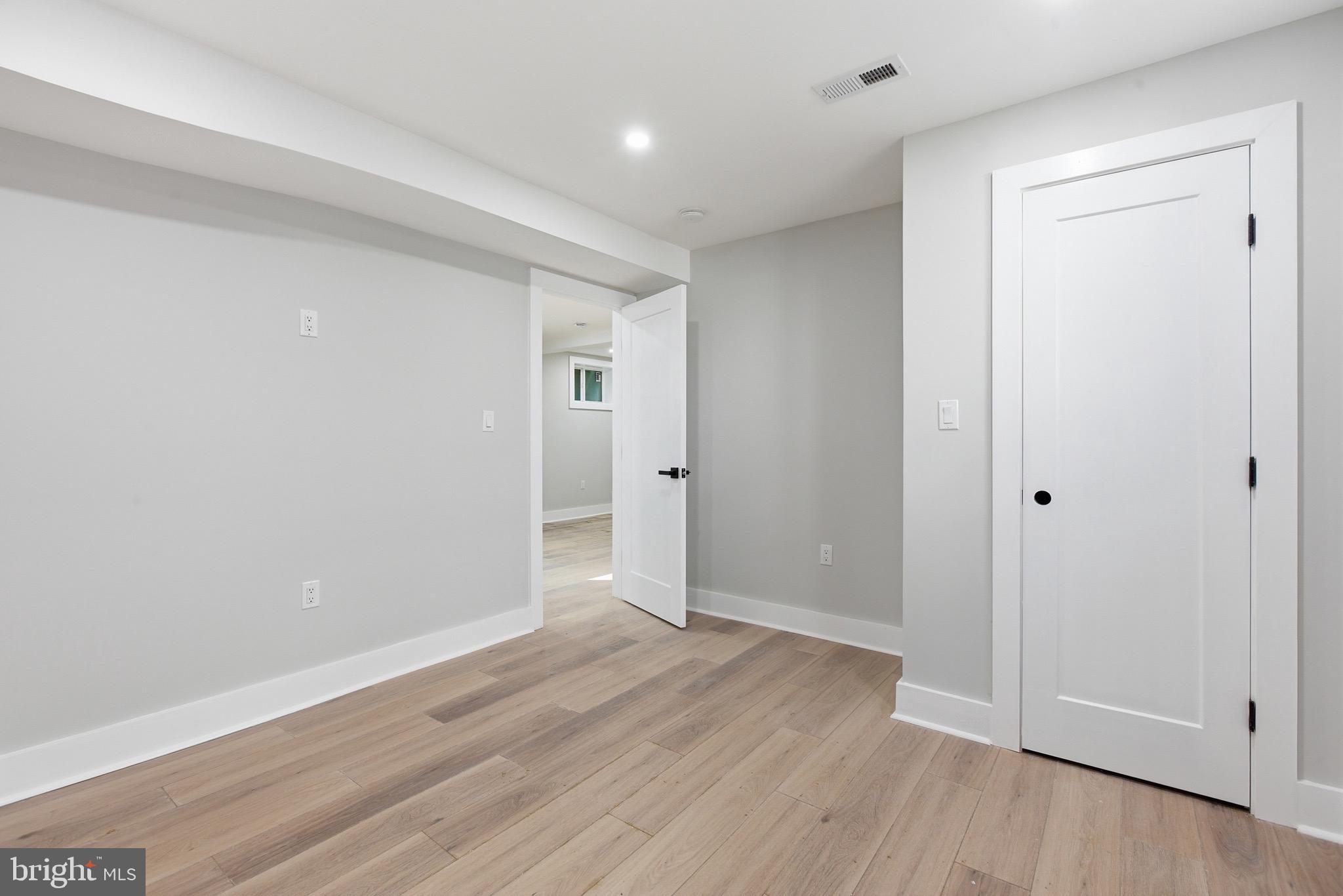 COTTAGE CITY - Residential