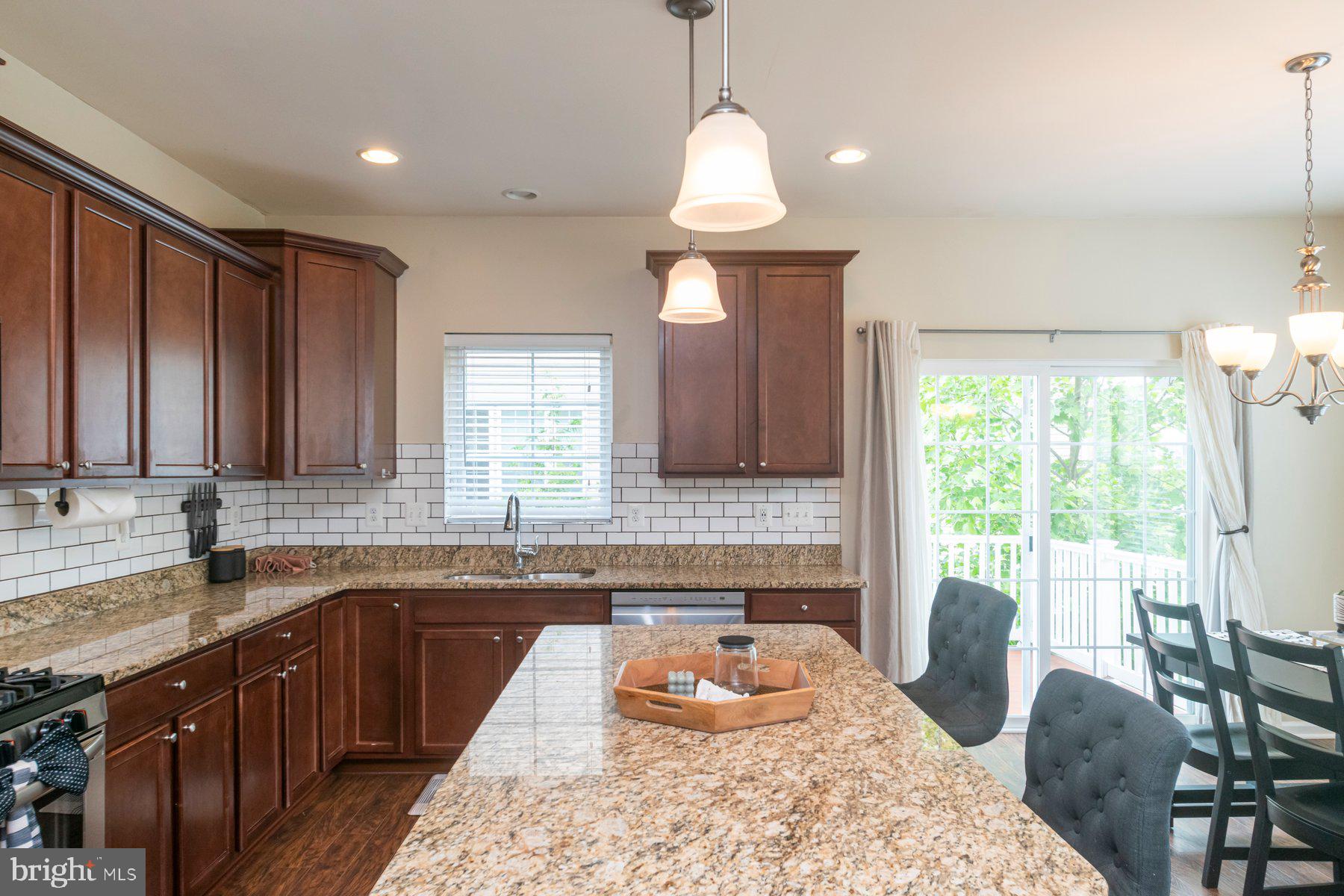 7469 TANYARD KNOLL LANE