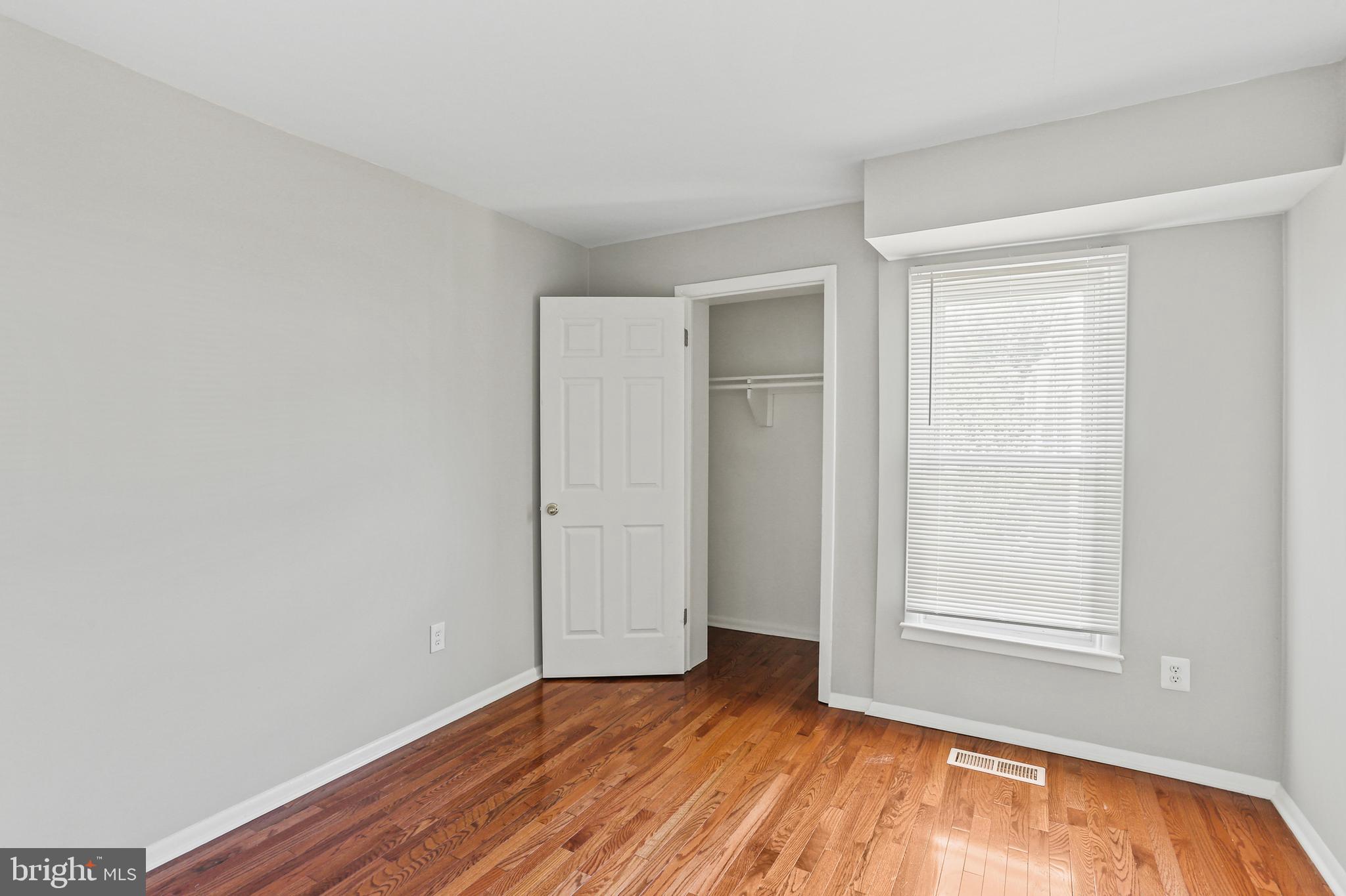 CANTERBURY RIDING - Residential Lease