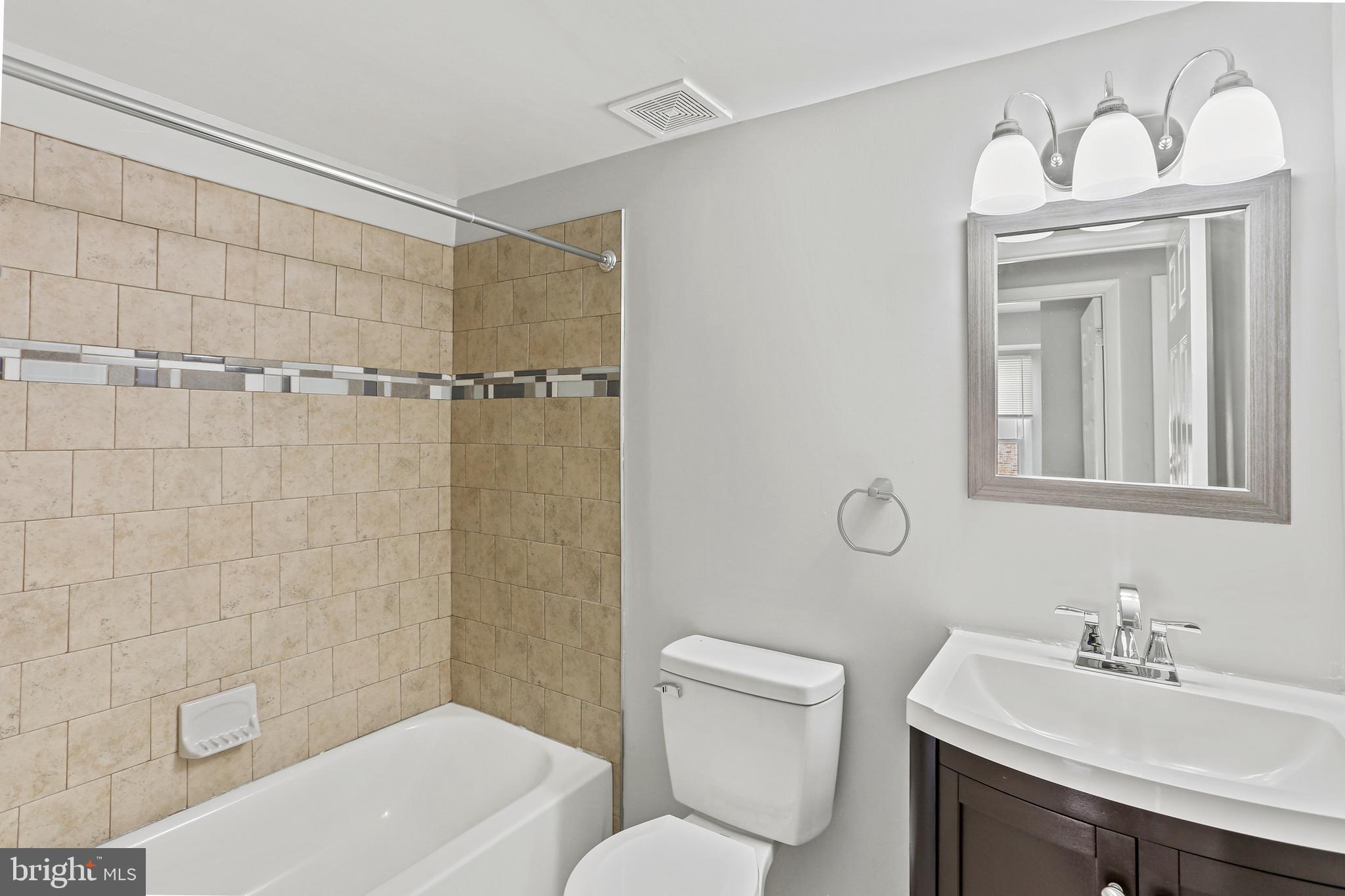 CANTERBURY RIDING - Residential Lease