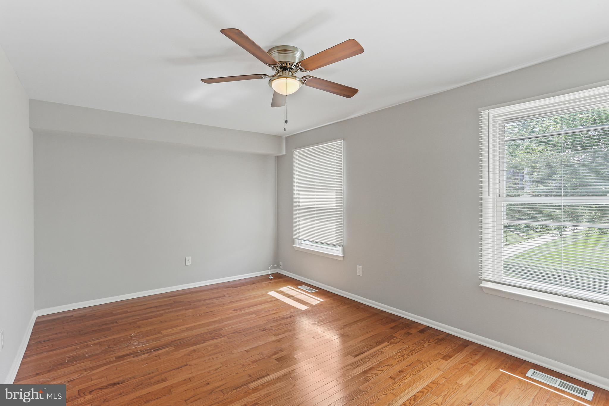 CANTERBURY RIDING - Residential Lease