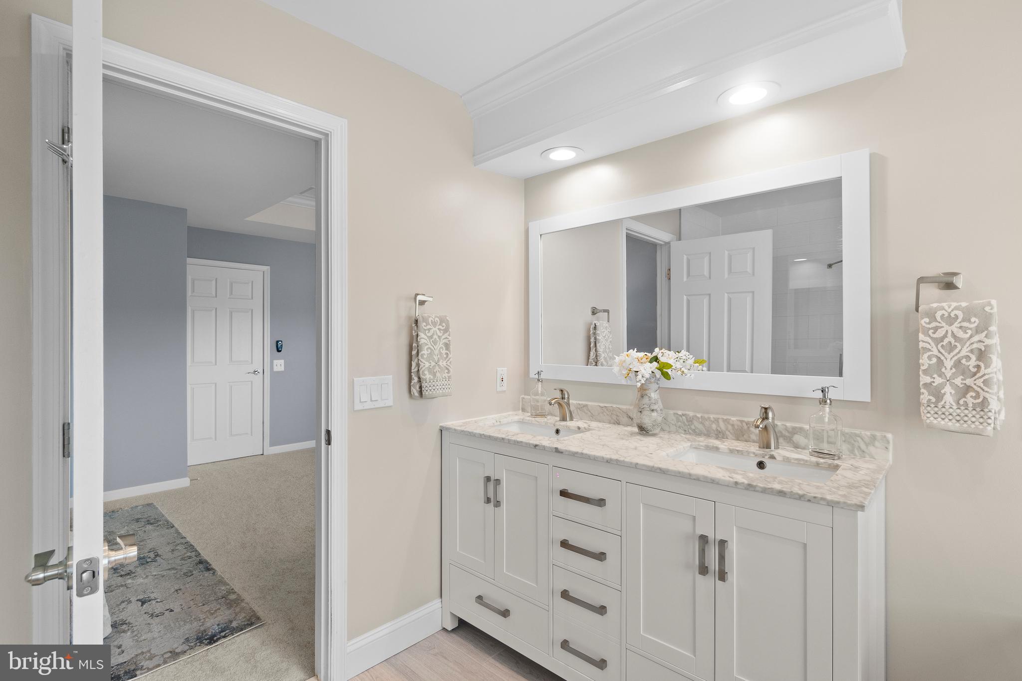 OVERLOOK - Residential