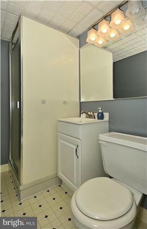 SUBURBIA - Residential