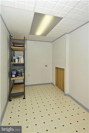 SUBURBIA - Residential