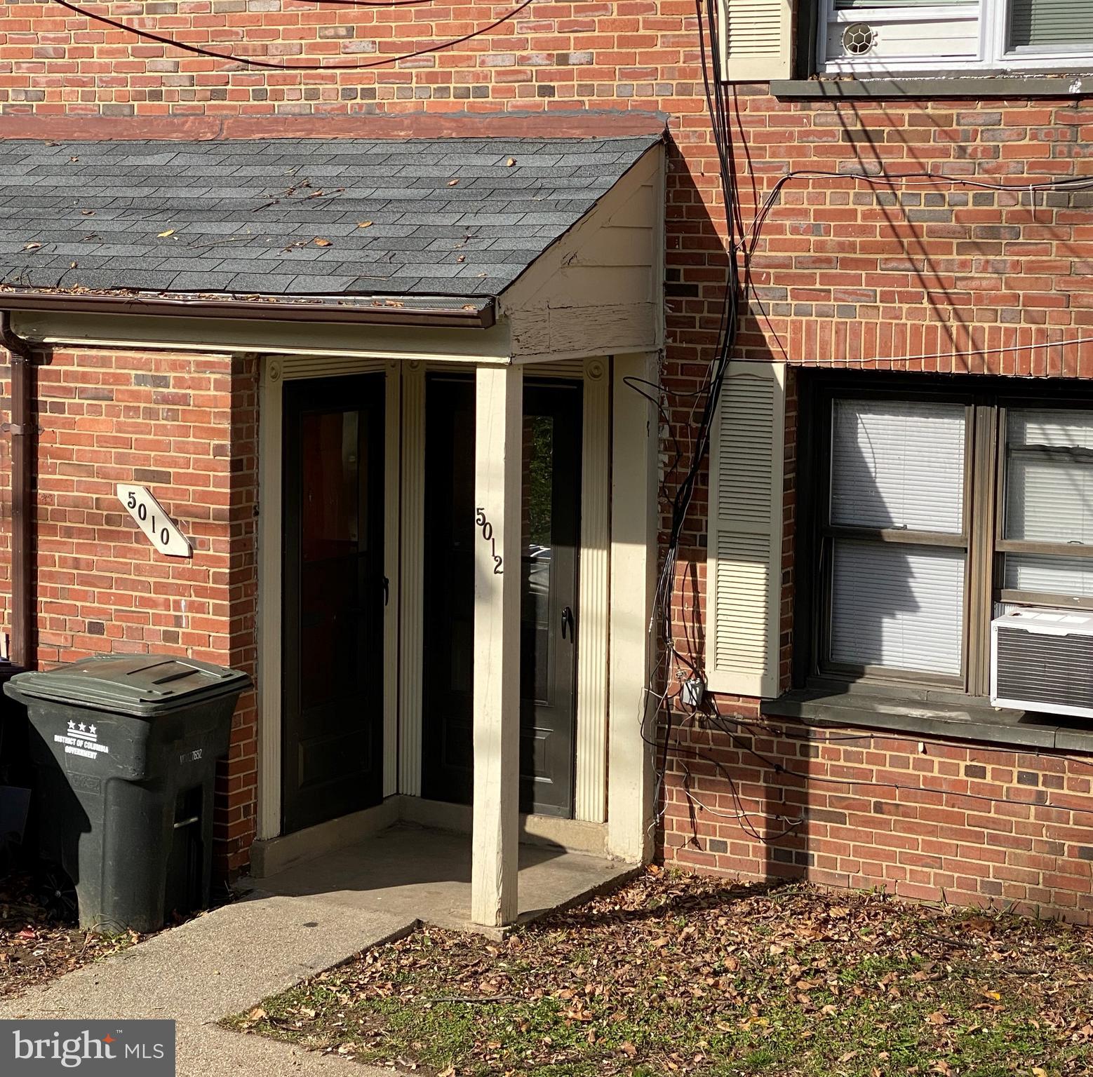 5010 JUST STREET 5012 NE