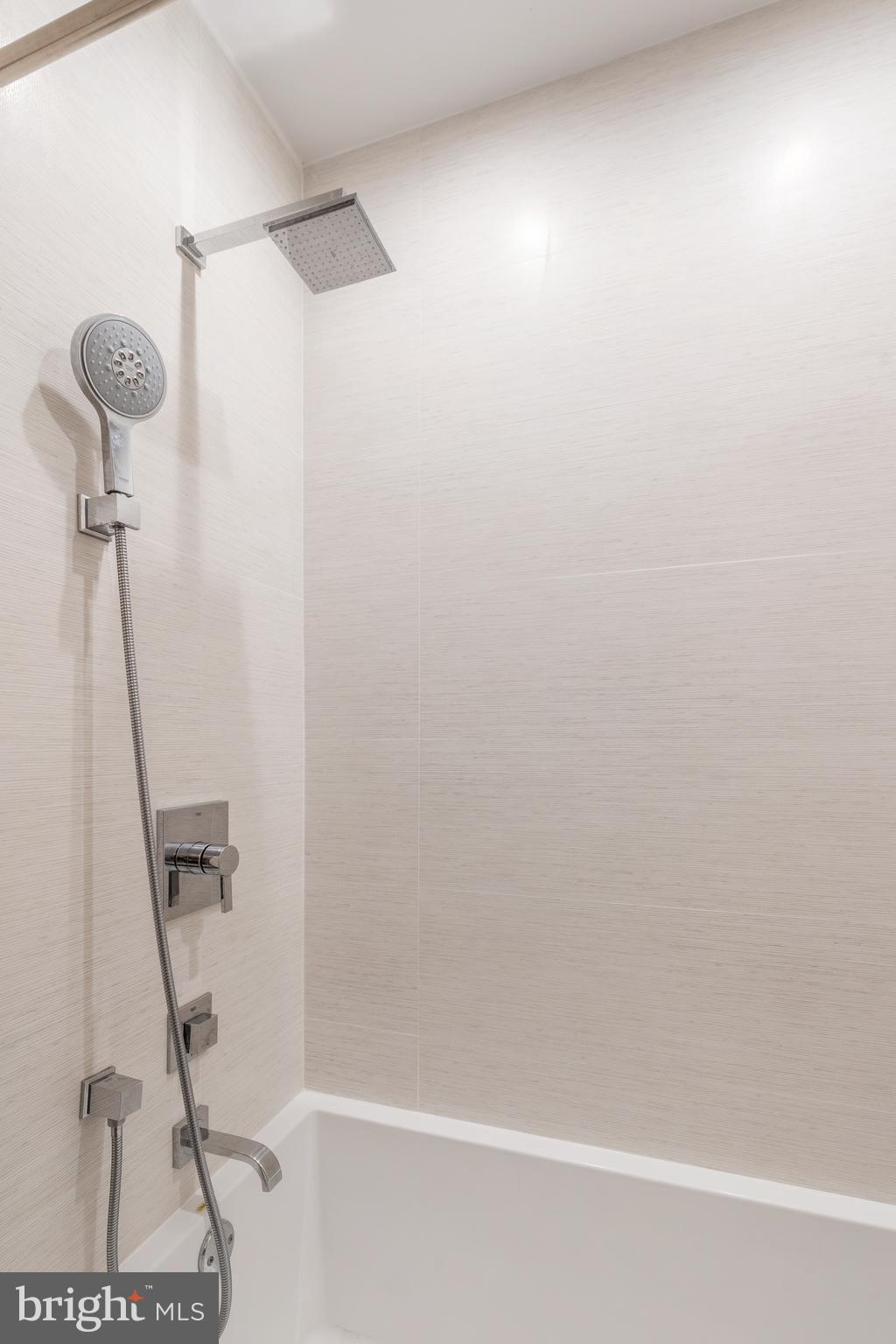 GRADUATE HOSPITAL - Residential