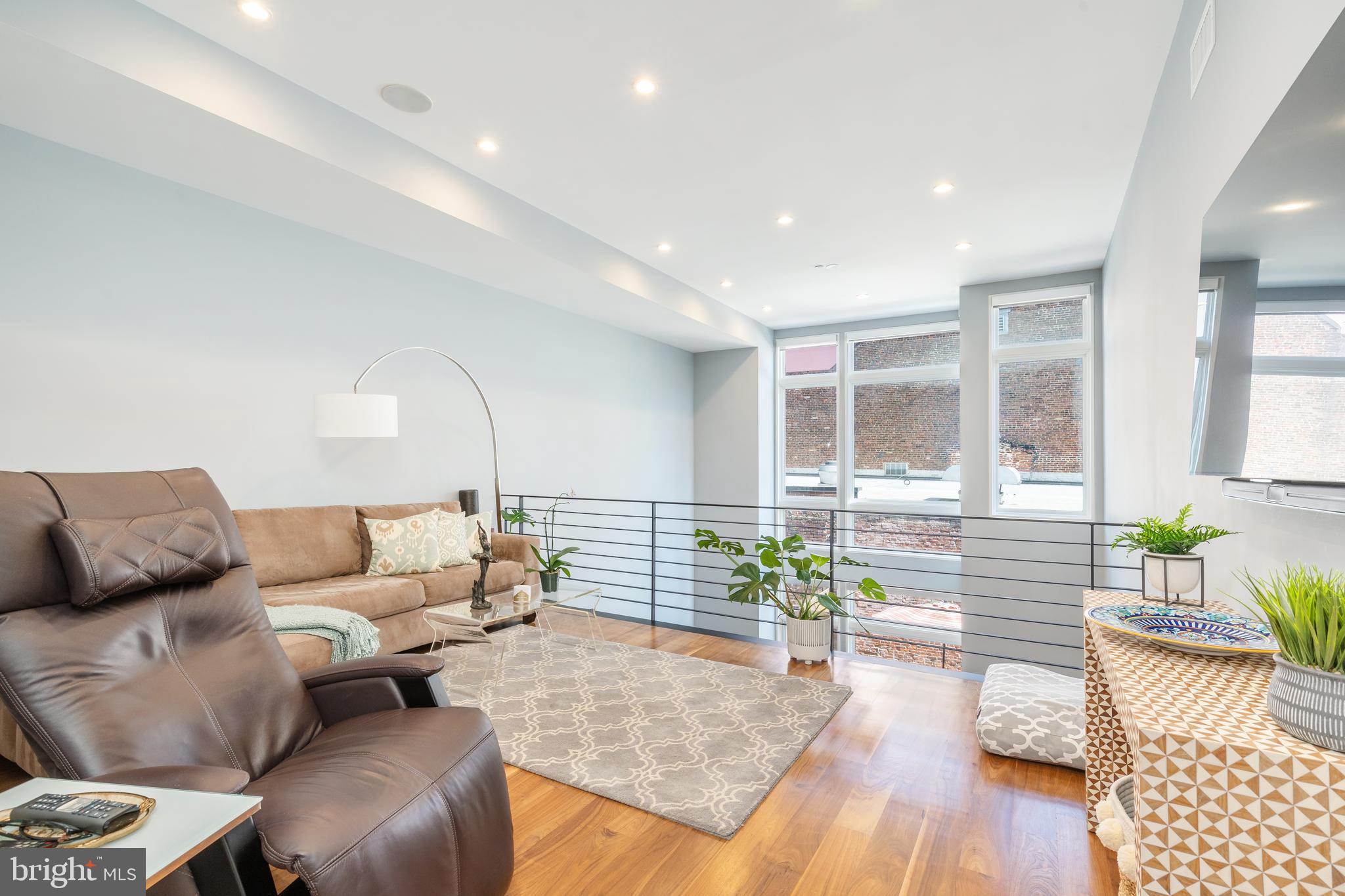 GRADUATE HOSPITAL - Residential