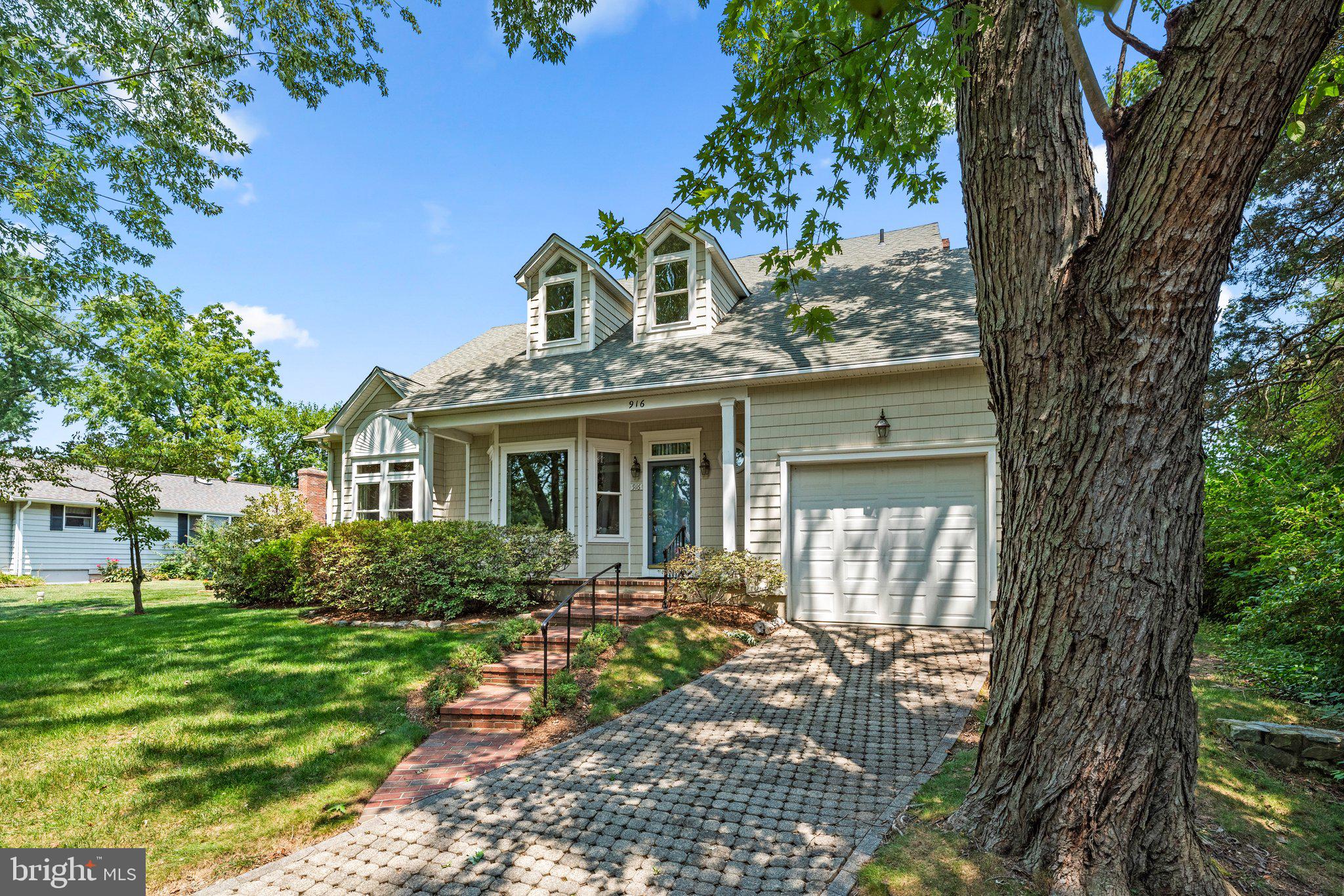 REGULARS - Residential