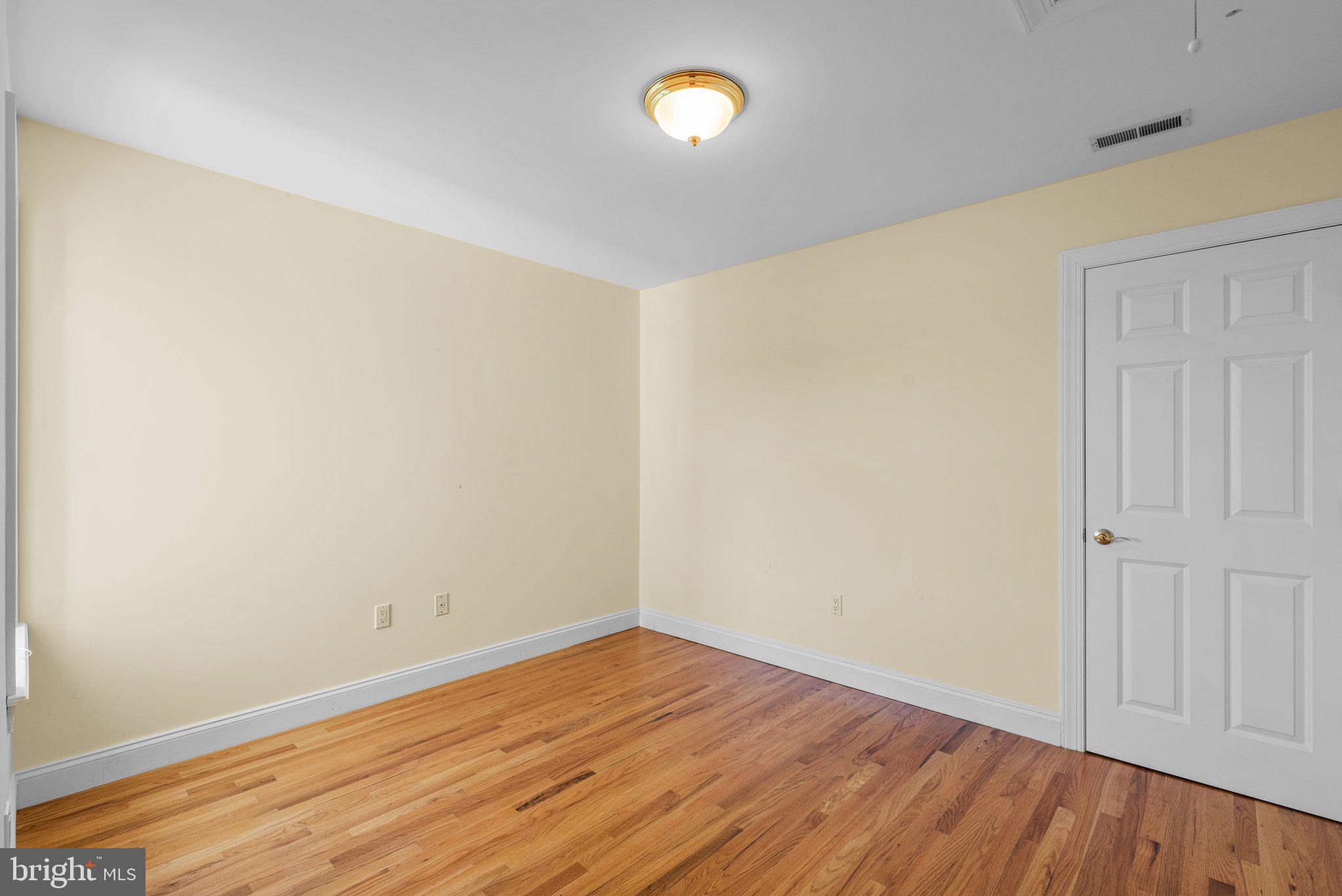 REGULARS - Residential