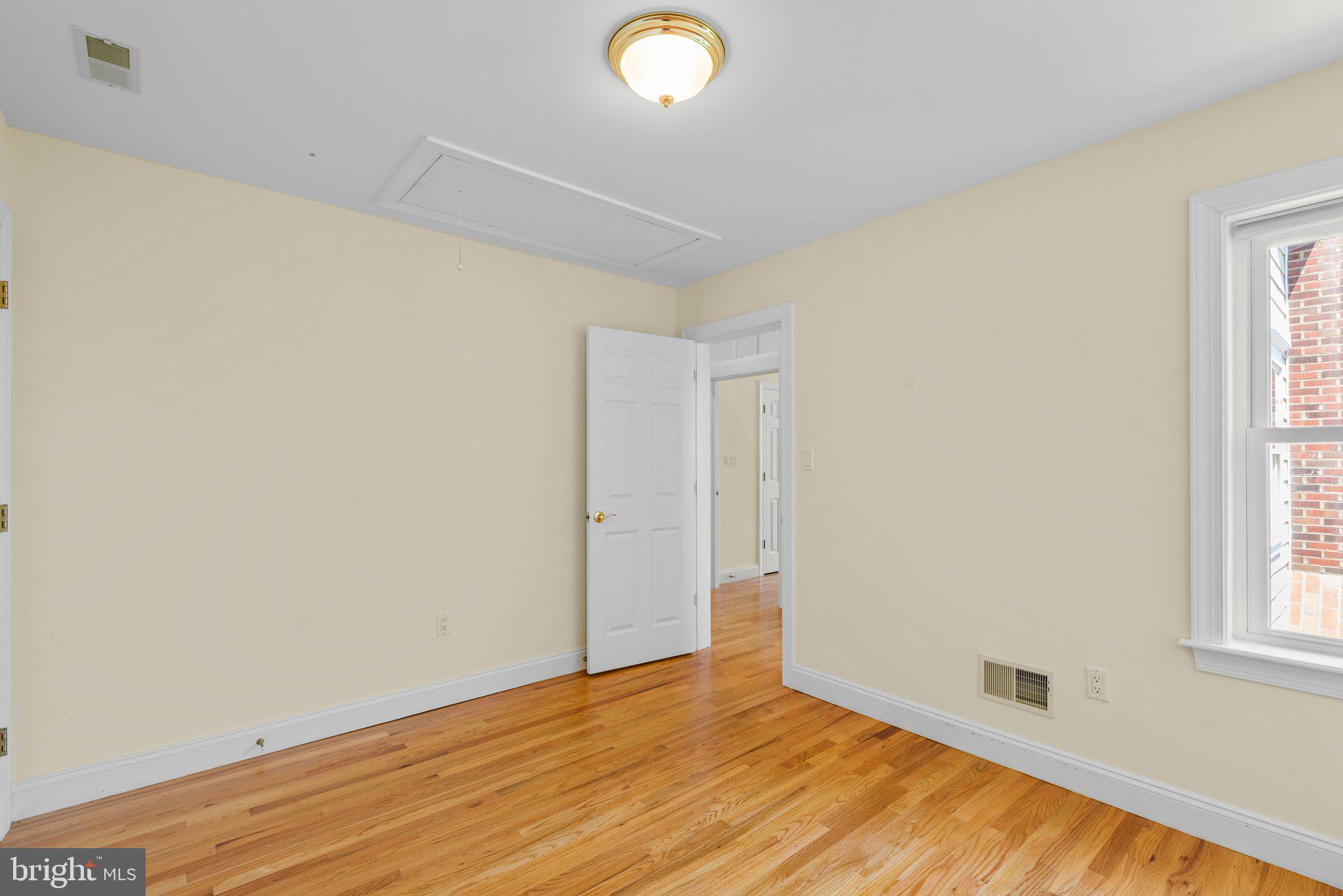 REGULARS - Residential