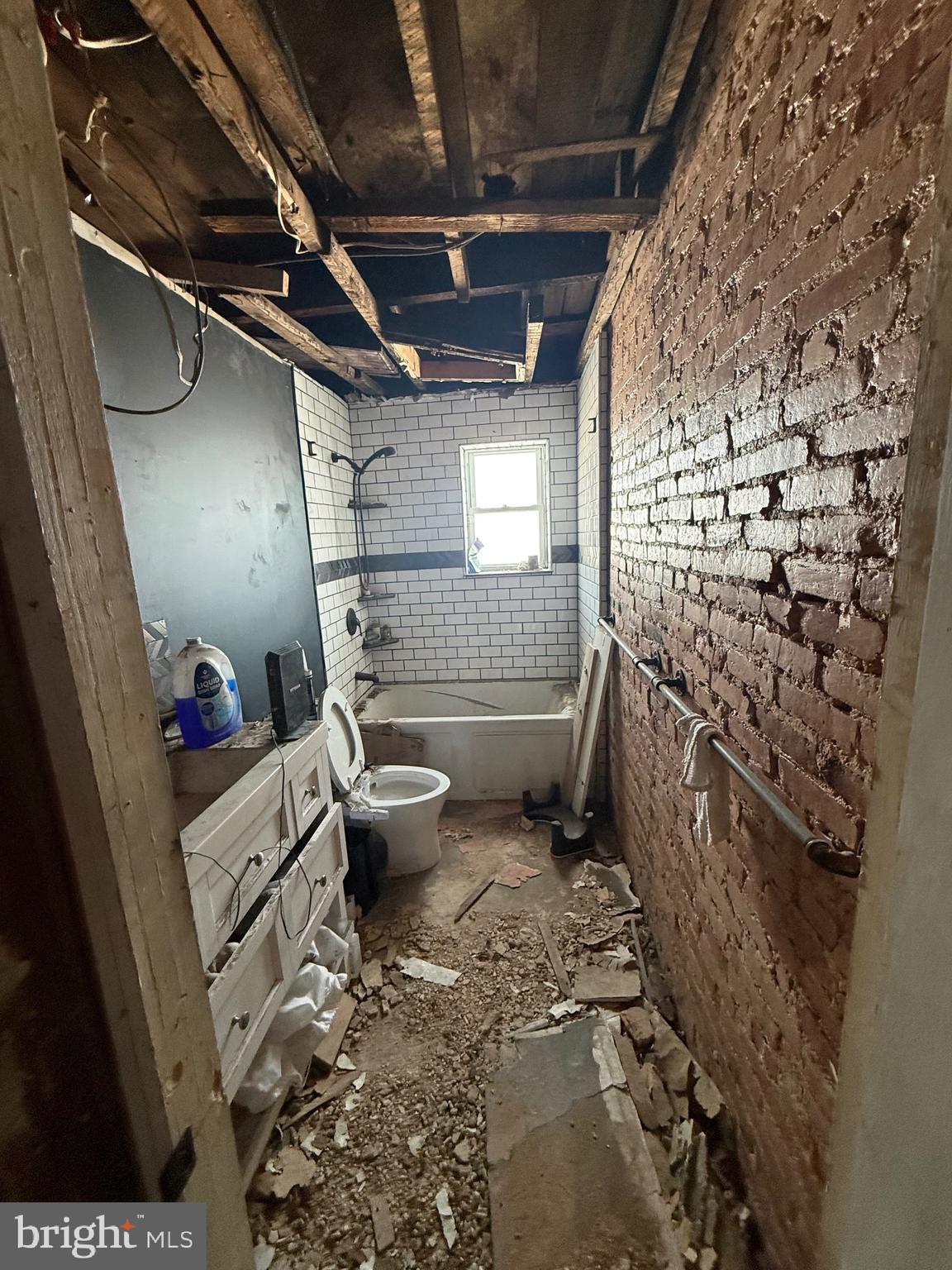 MILTON-MONTFORD - Residential