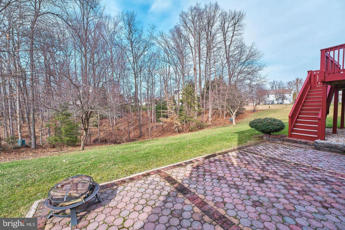 BLOOMS CROSSING - Residential Lease