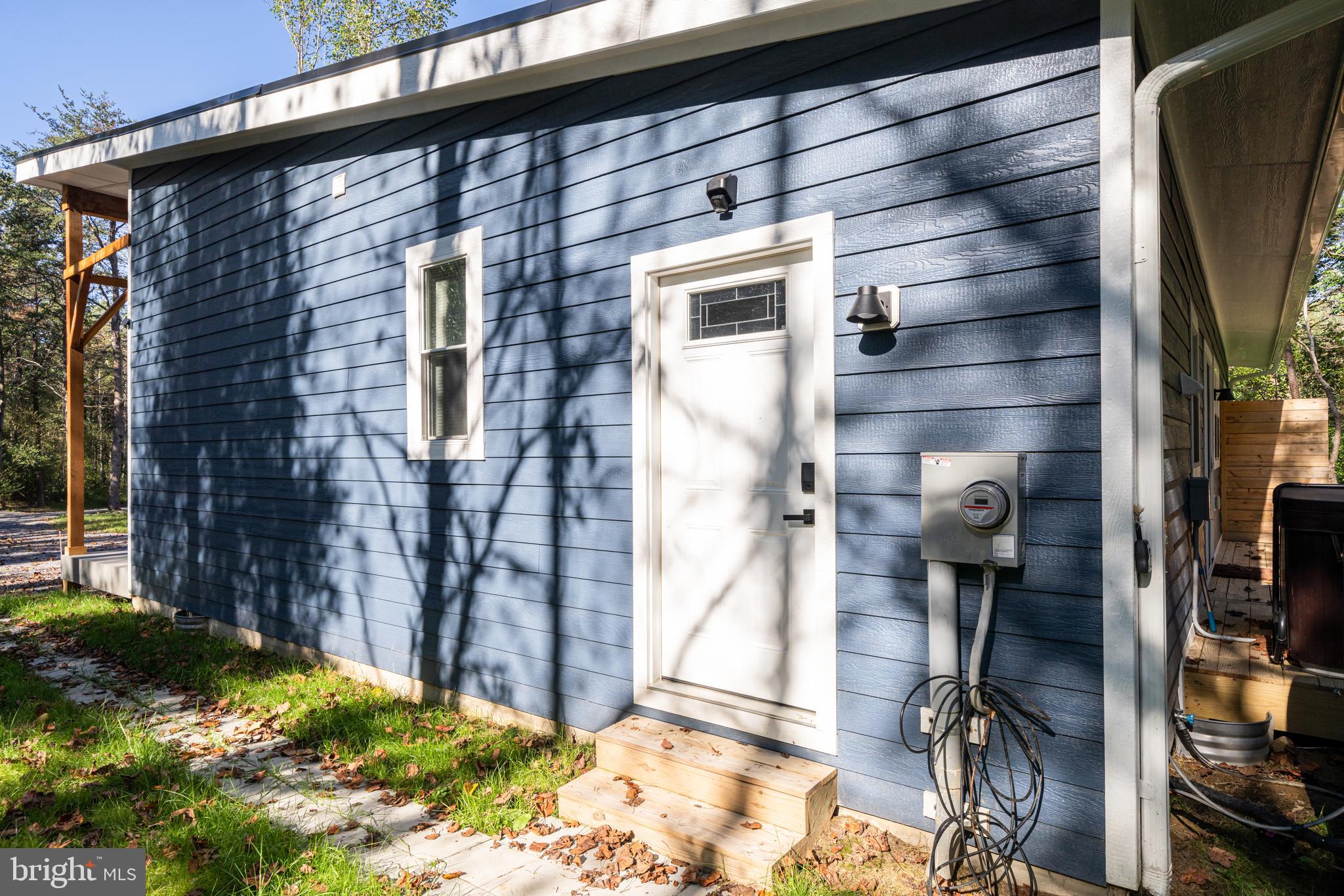 CEDAR POINT EAST - Residential