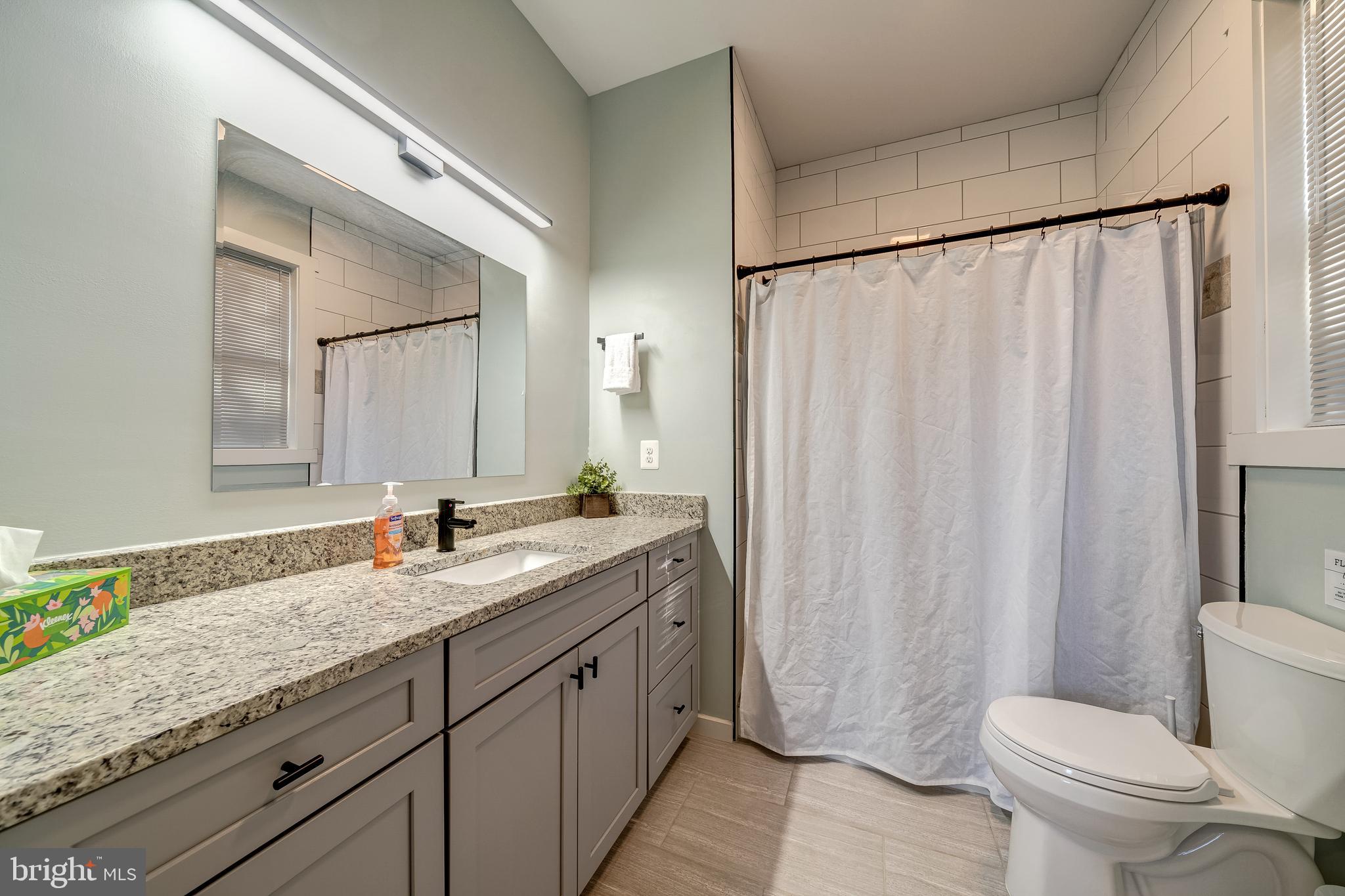 CEDAR POINT EAST - Residential