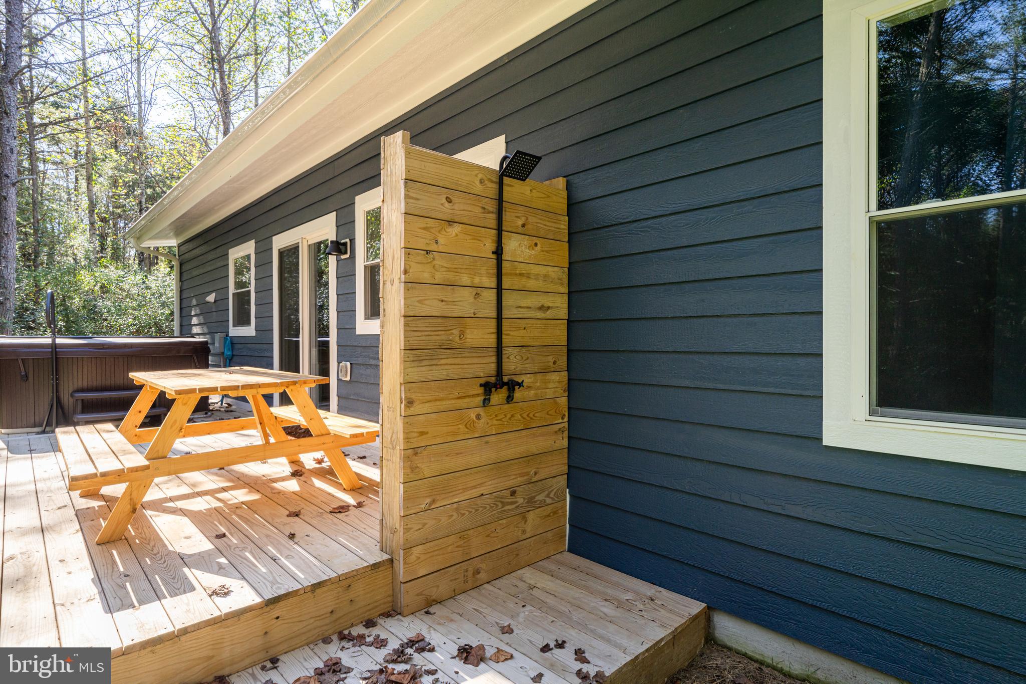 CEDAR POINT EAST - Residential