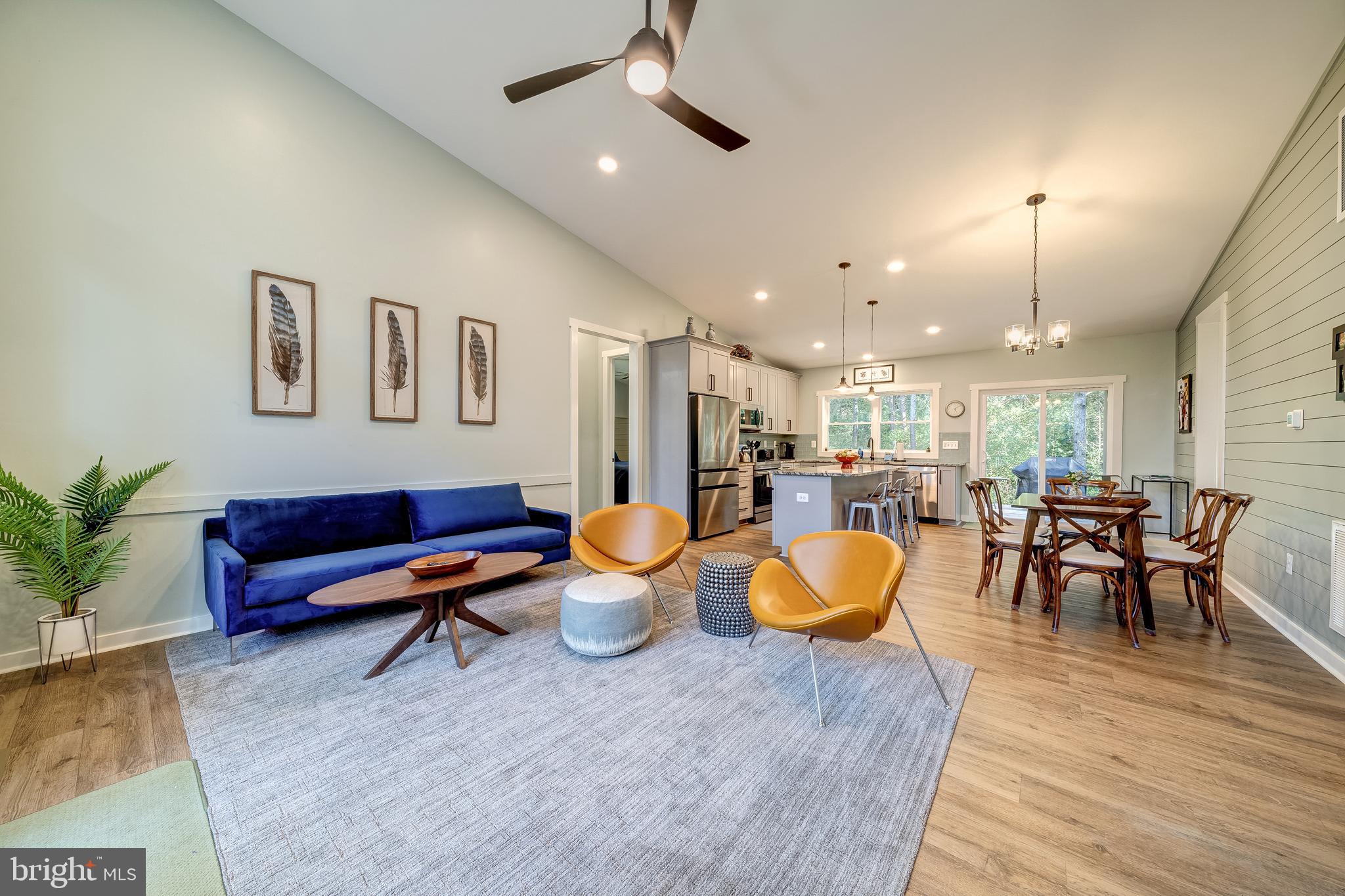 CEDAR POINT EAST - Residential