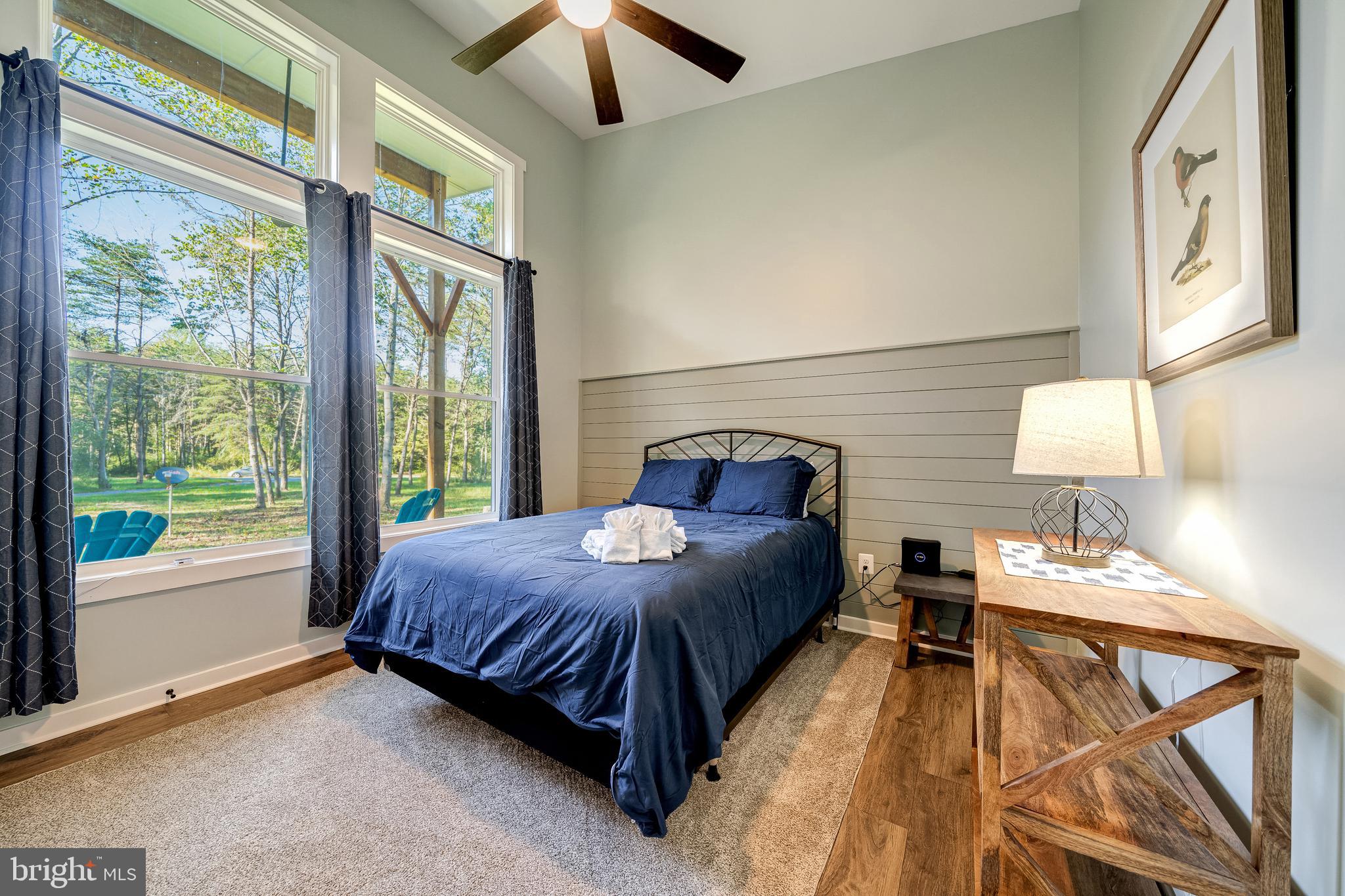 CEDAR POINT EAST - Residential