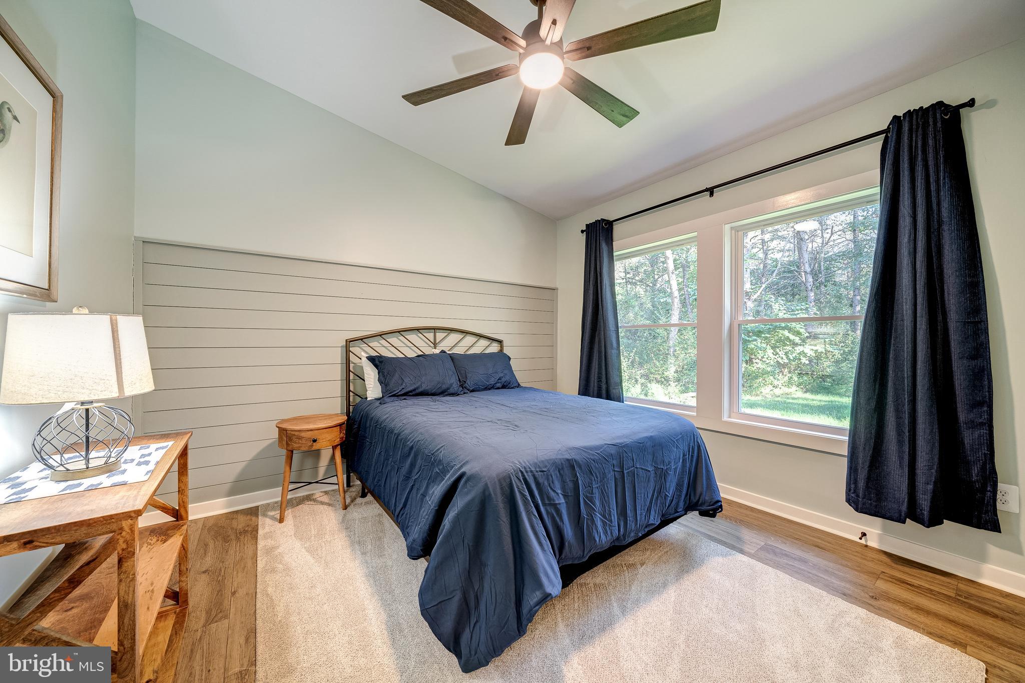 CEDAR POINT EAST - Residential