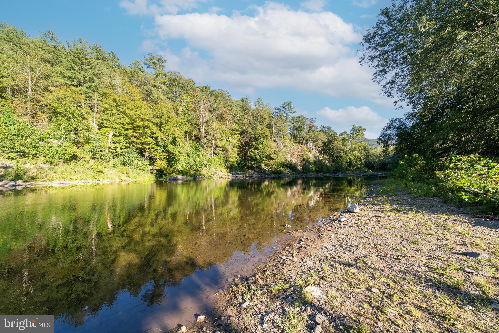CEDAR POINT EAST - Residential