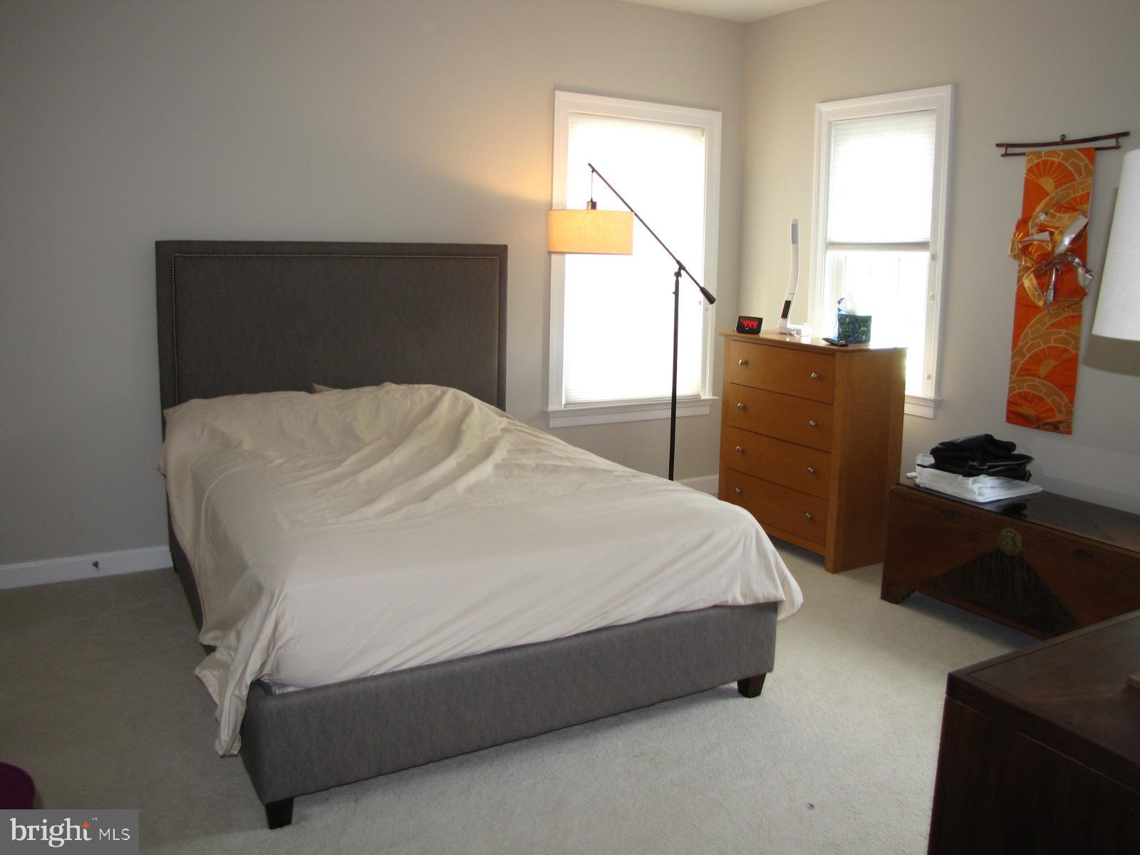 BURGUNDY WOODS - Residential Lease