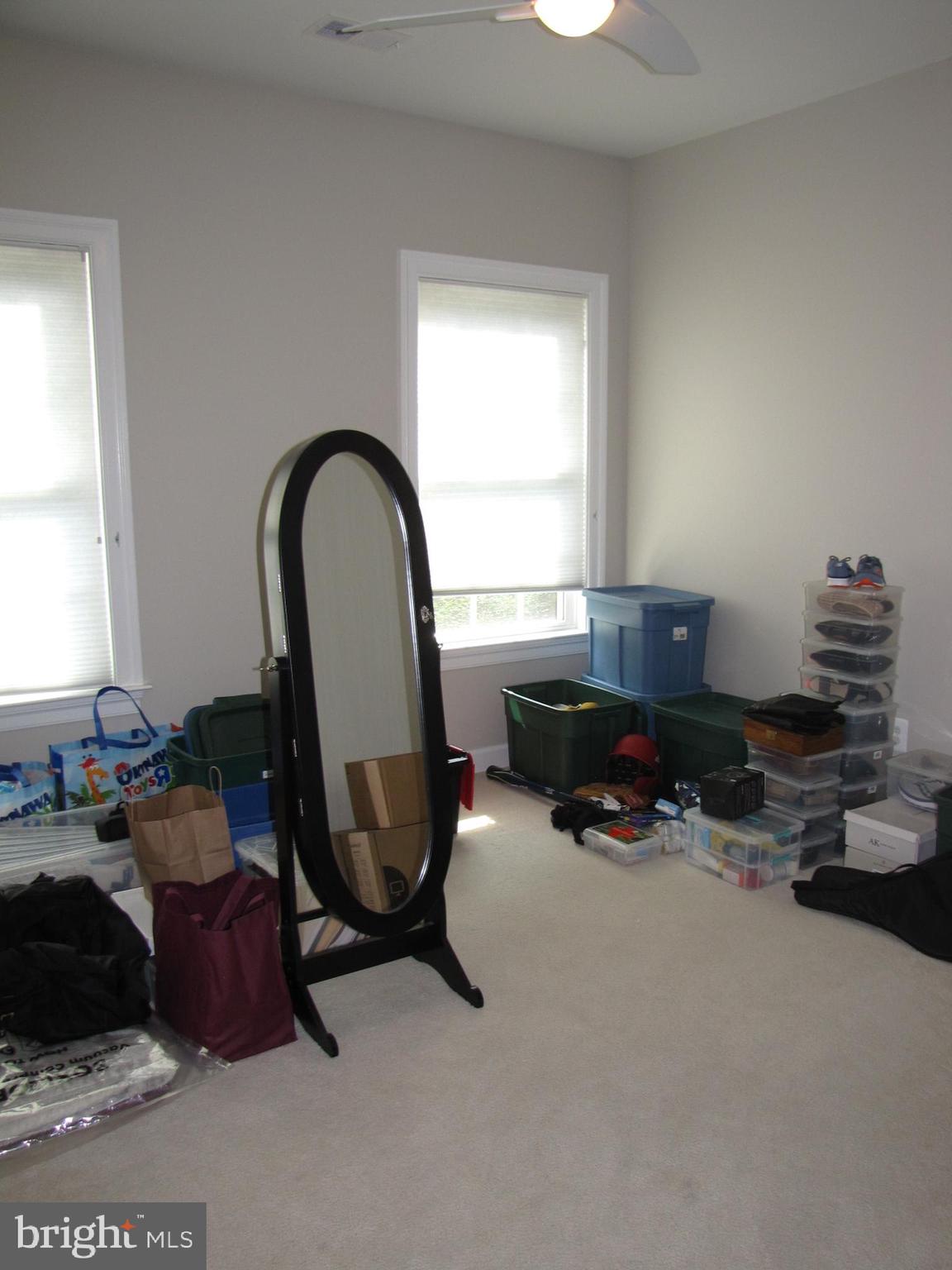 BURGUNDY WOODS - Residential Lease