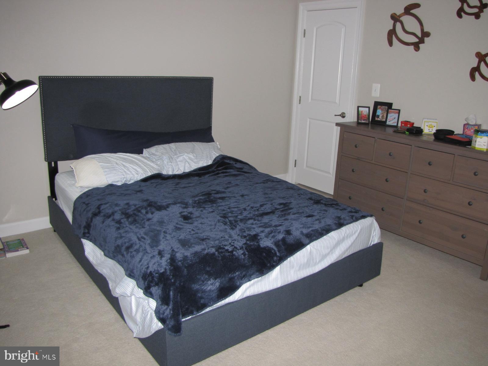 BURGUNDY WOODS - Residential Lease