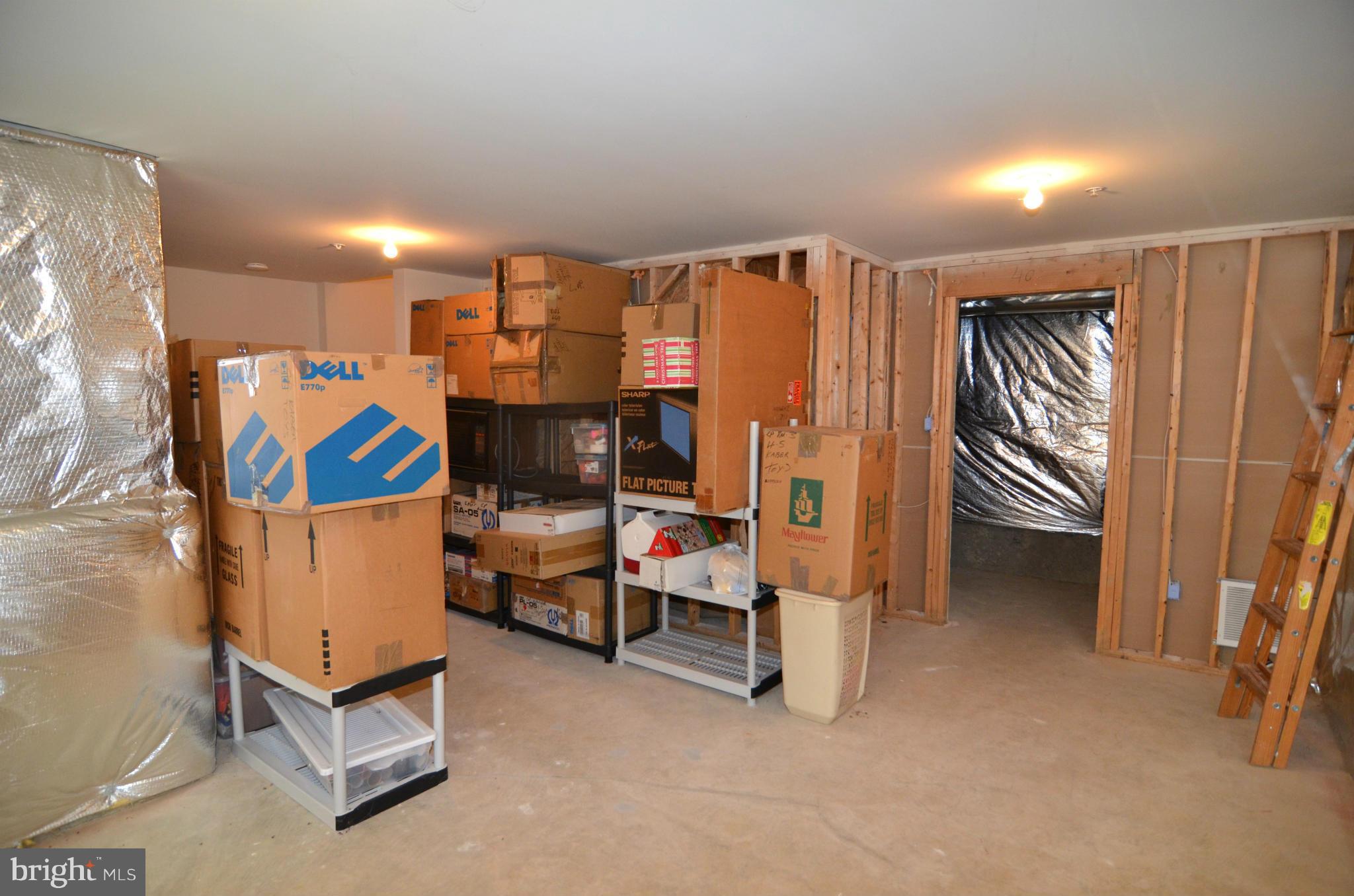 ST CHARLES SUB - SHEFFIELD - Residential Lease