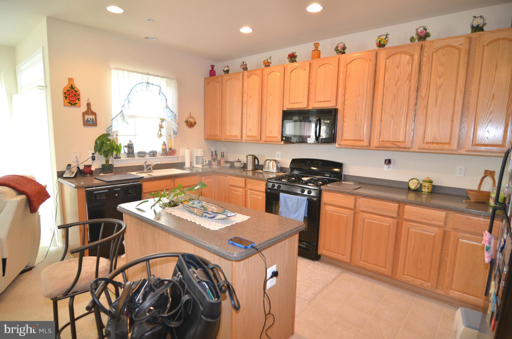 ST CHARLES SUB - SHEFFIELD - Residential Lease