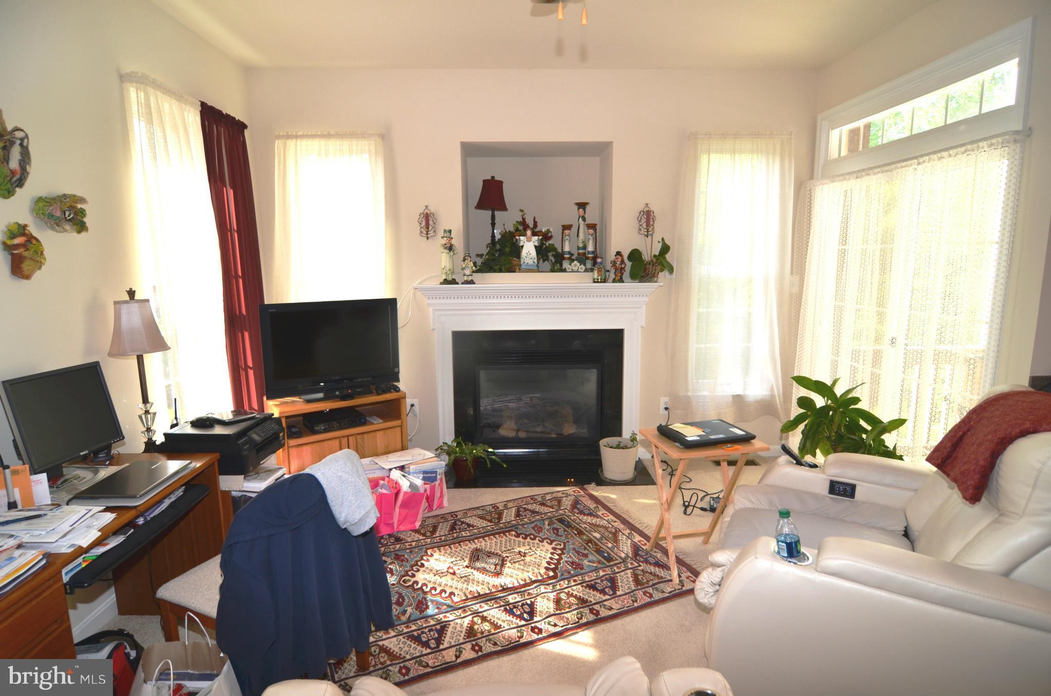 ST CHARLES SUB - SHEFFIELD - Residential Lease