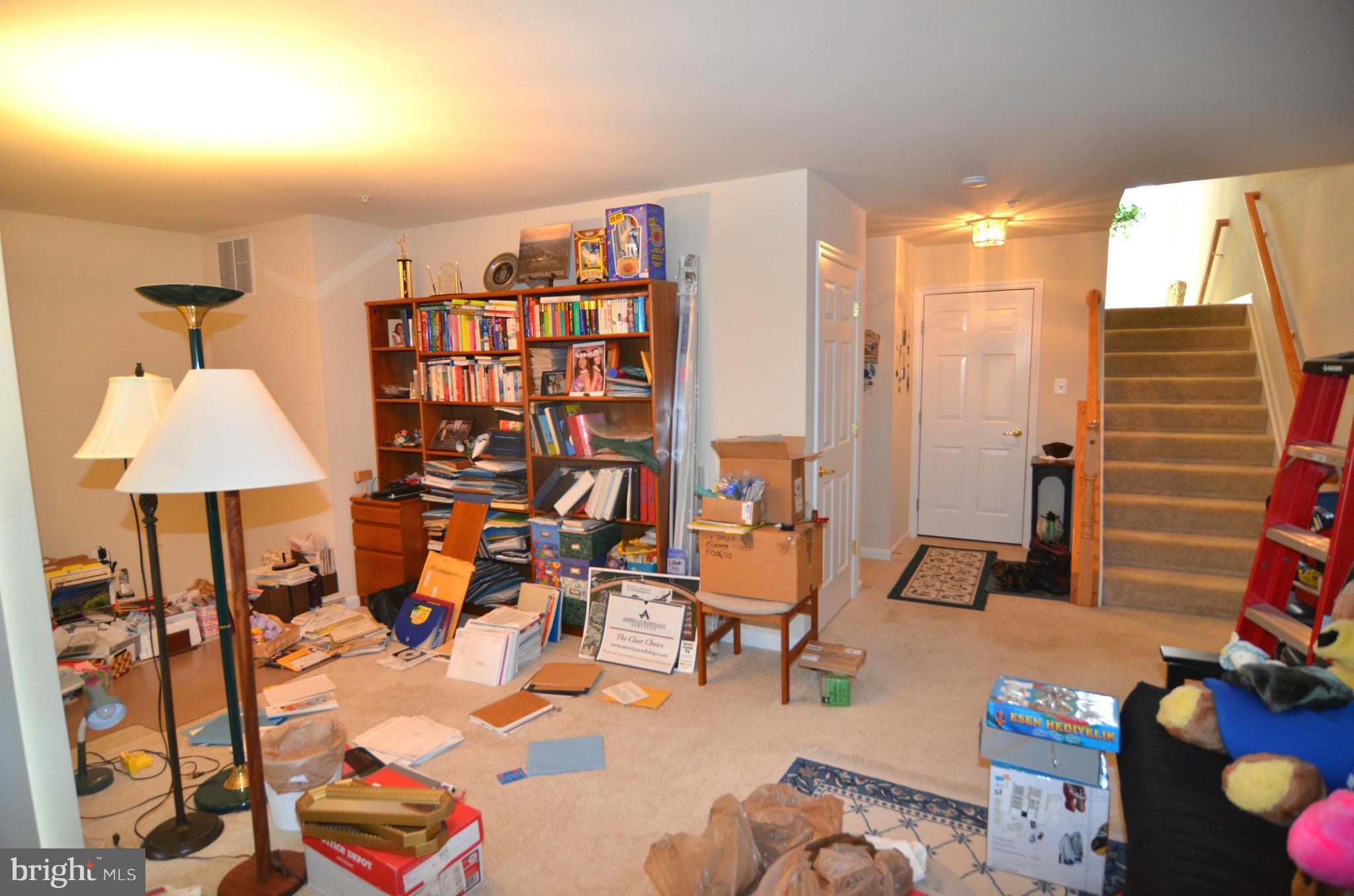 ST CHARLES SUB - SHEFFIELD - Residential Lease