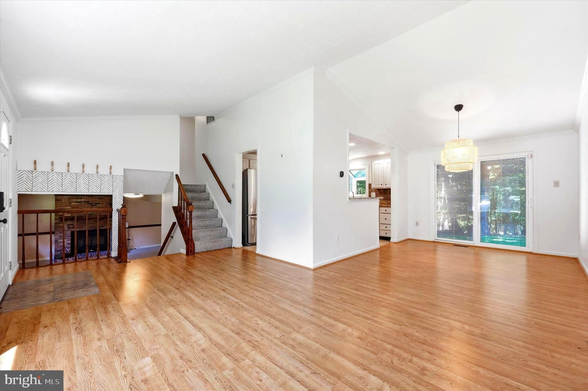 9 THREE WILLOWS CT