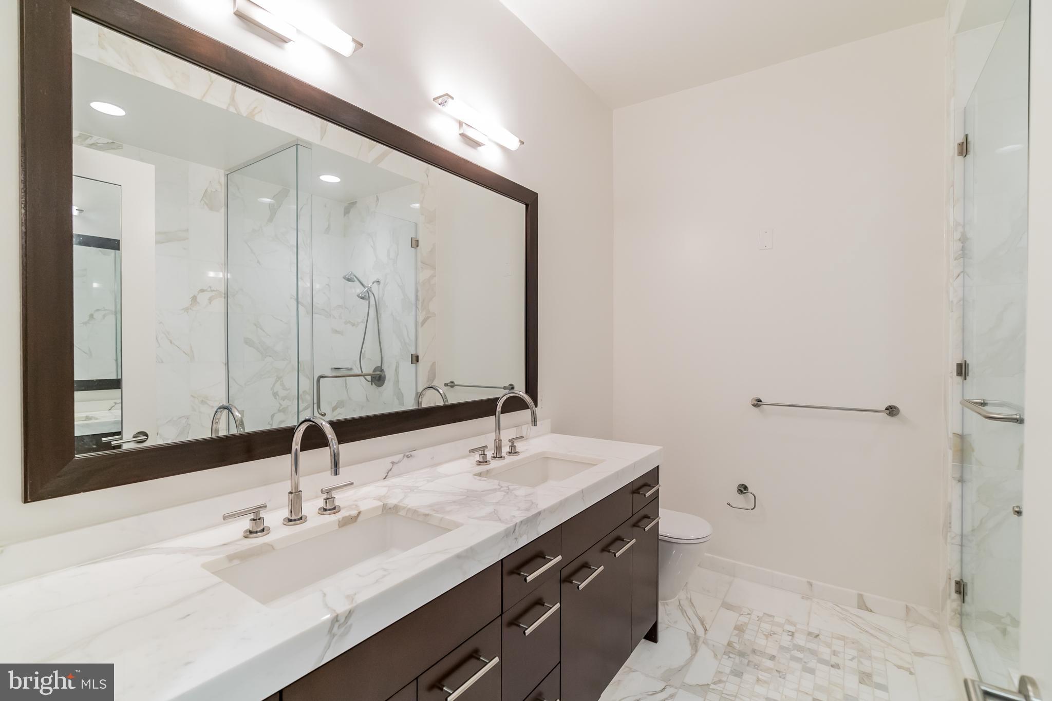 AVENUE OF THE ARTS - Residential