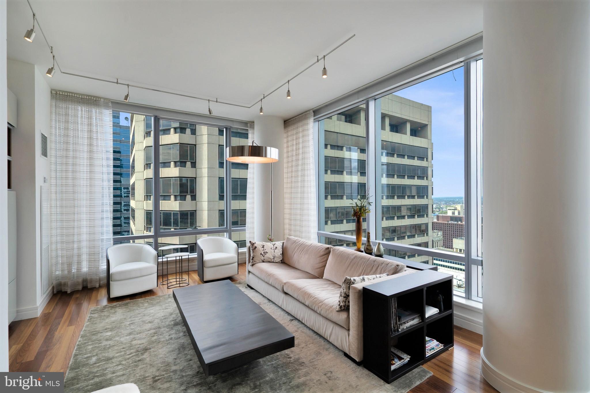 AVENUE OF THE ARTS - Residential