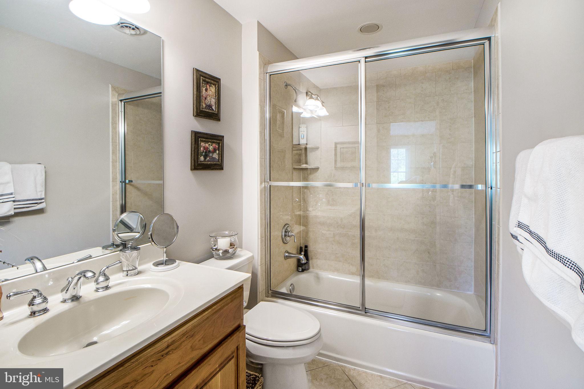 BARNESVILLE OUTSIDE - Residential