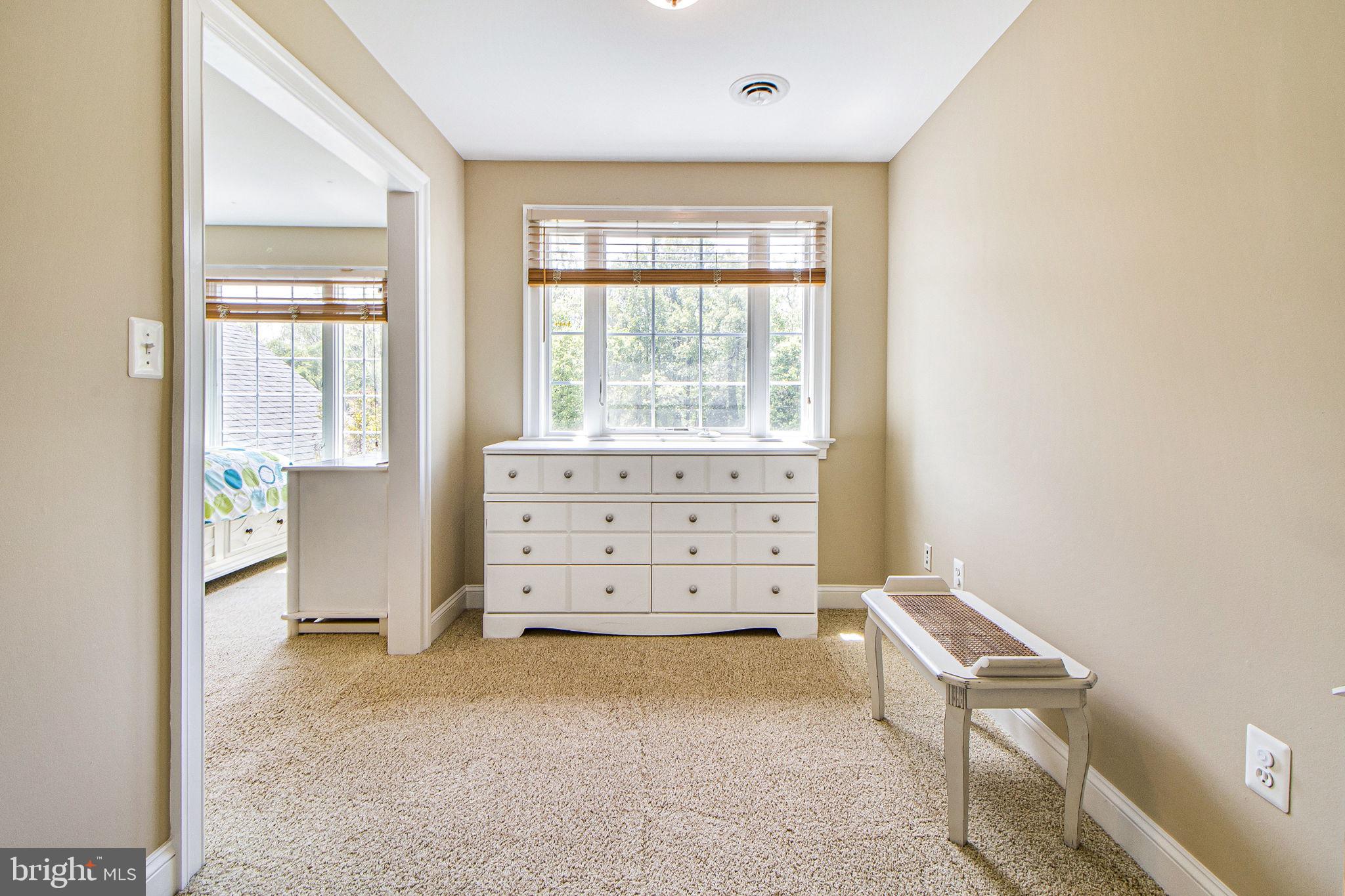 BARNESVILLE OUTSIDE - Residential