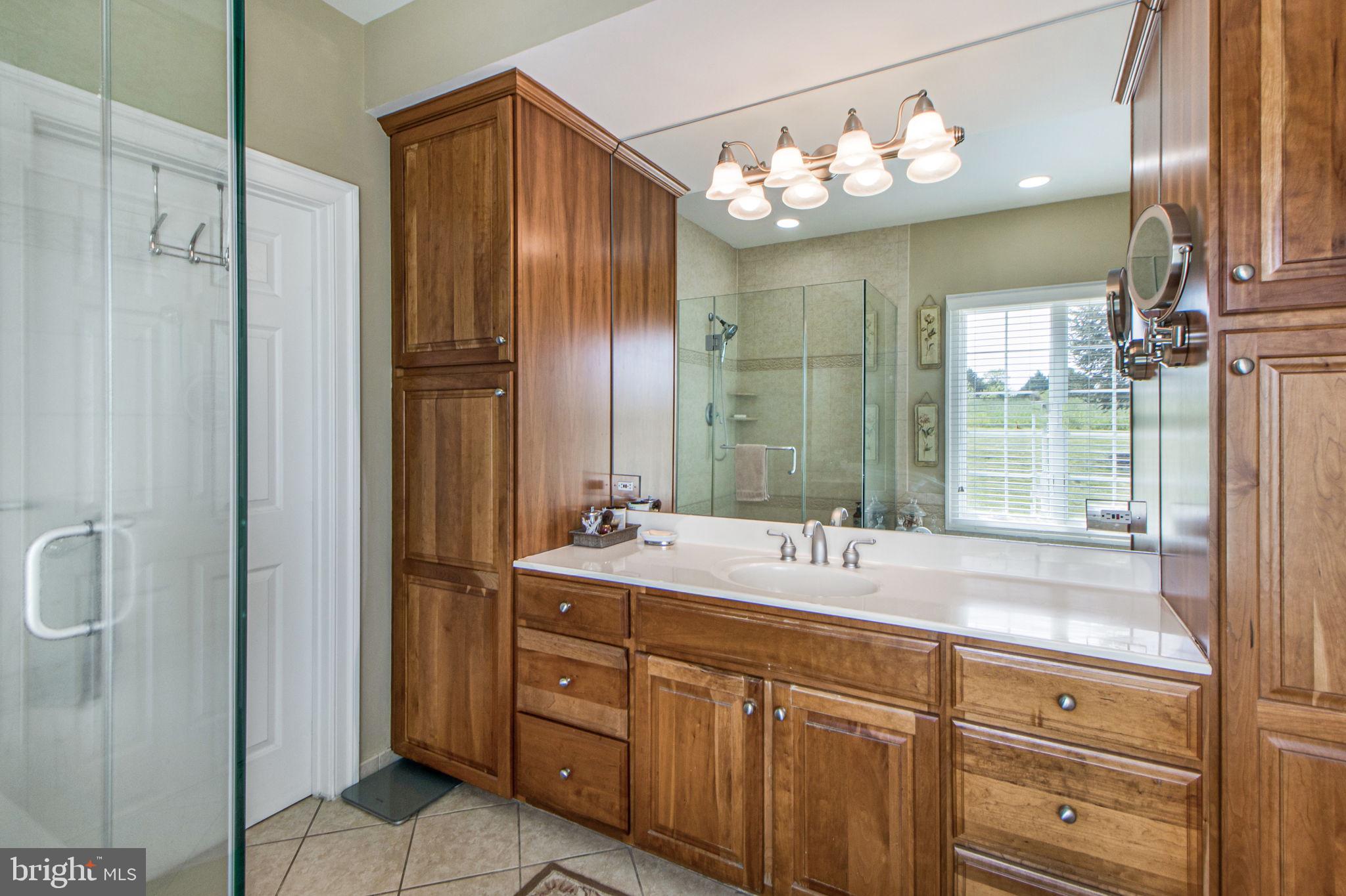 BARNESVILLE OUTSIDE - Residential